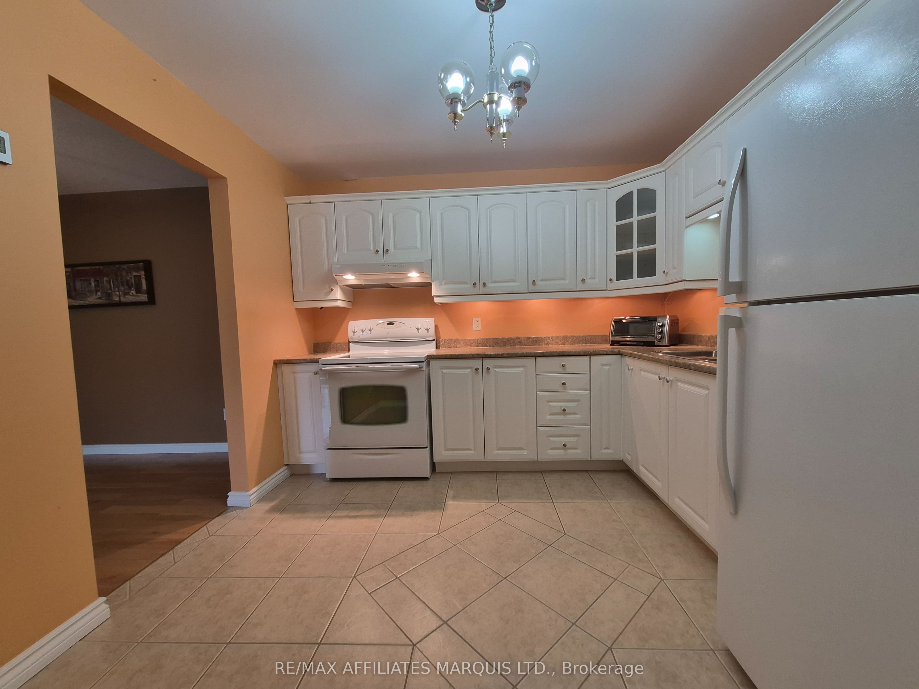 220 Kenyon Street W 302 Property Photo 22
