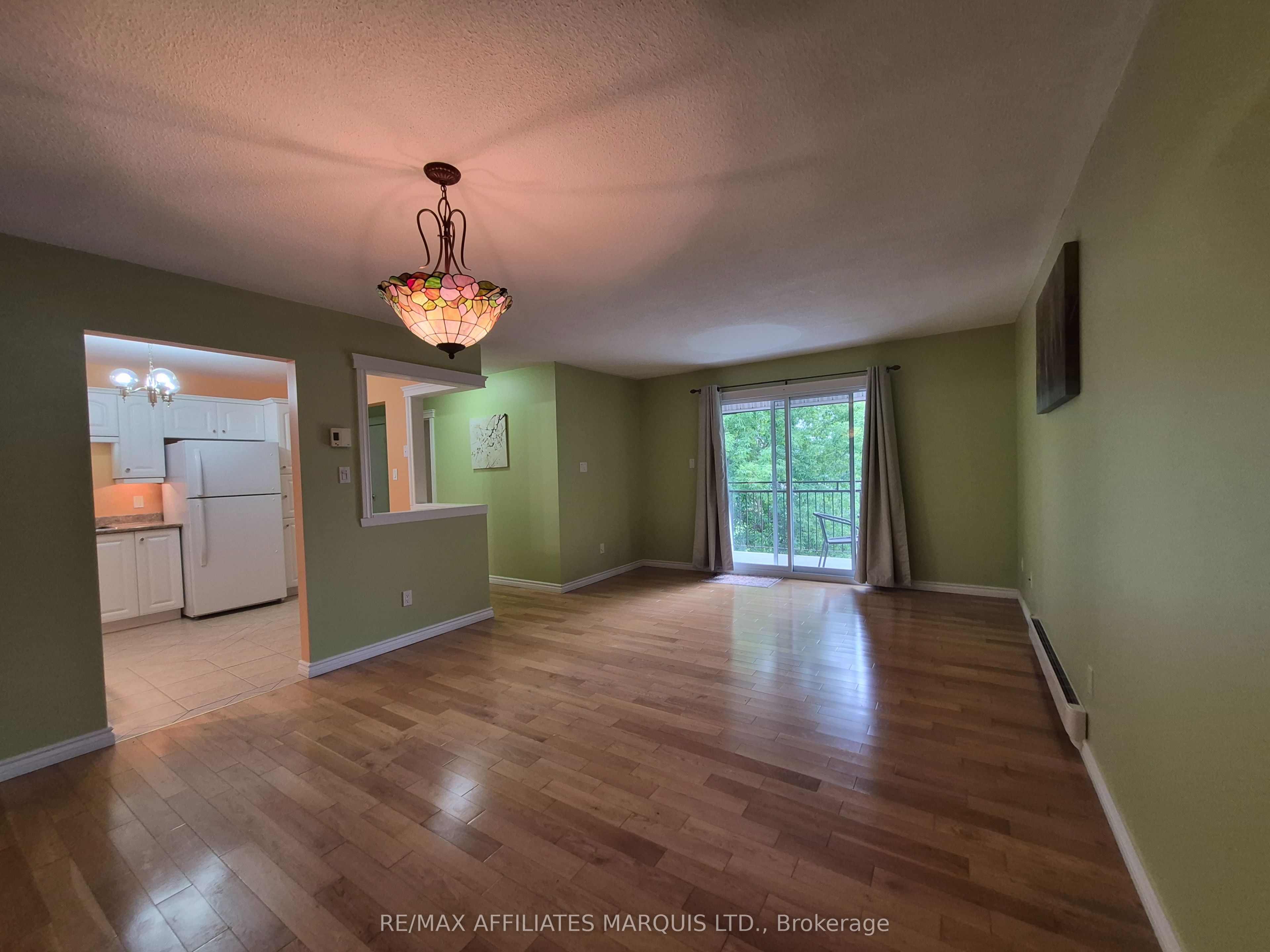 220 Kenyon Street W 302 Property Photo 26