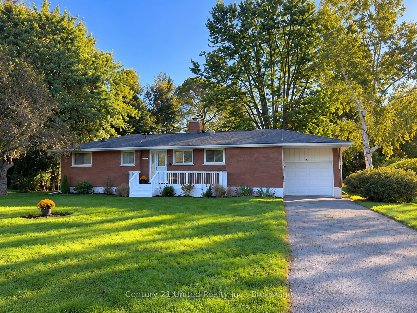 44 Hamilton Avenue Property Photo 1