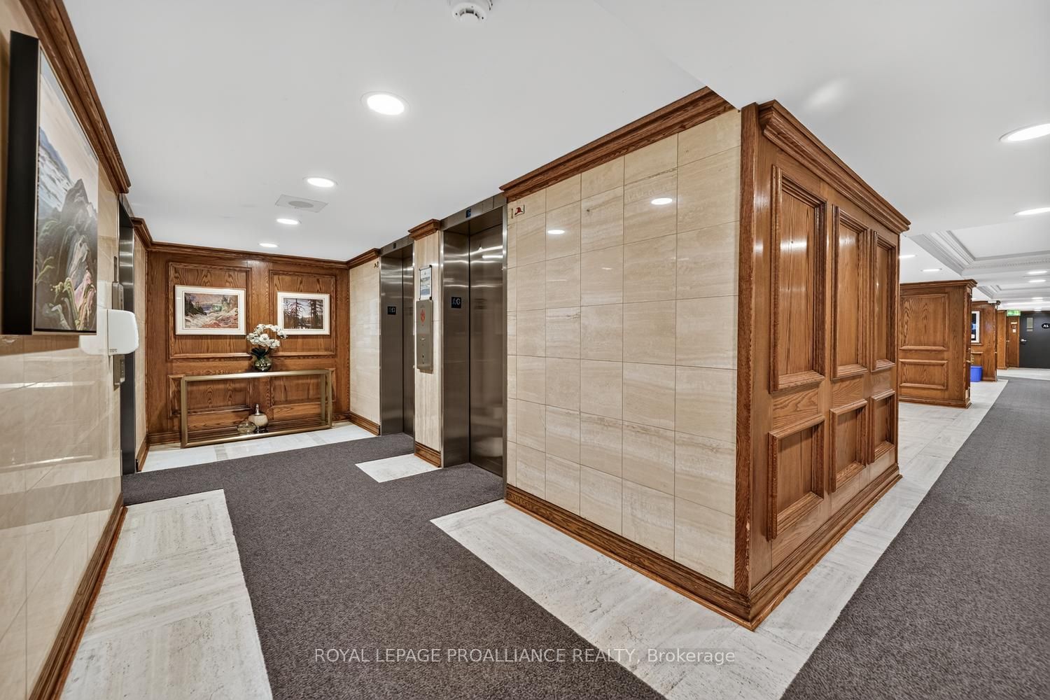 500 Laurier Avenue W 907 Property Photo 8
