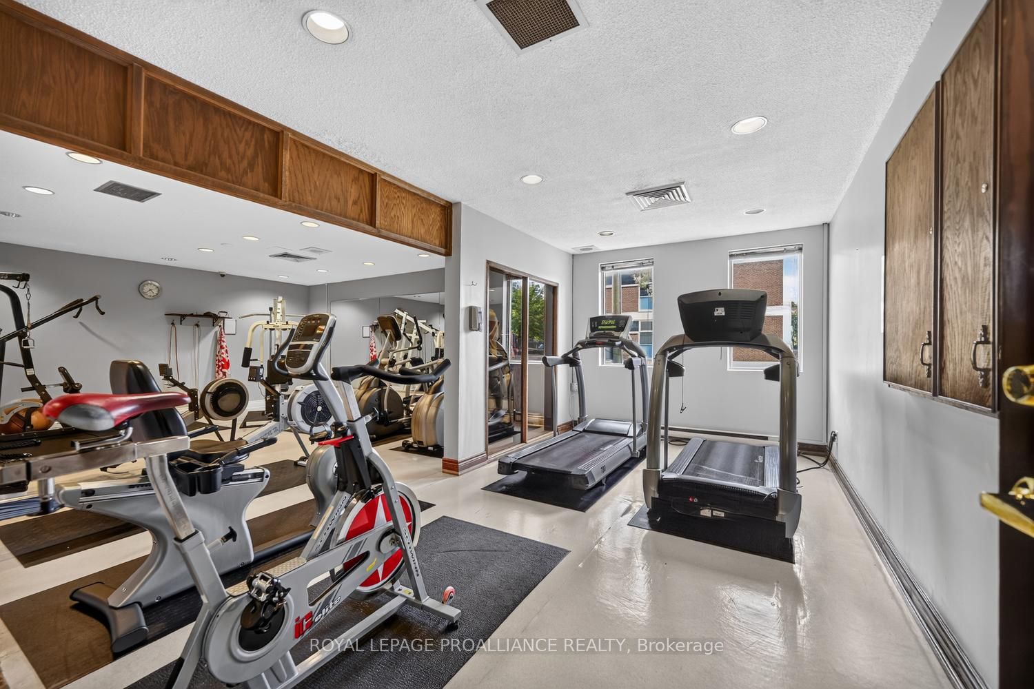 500 Laurier Avenue W 907 Property Photo 18