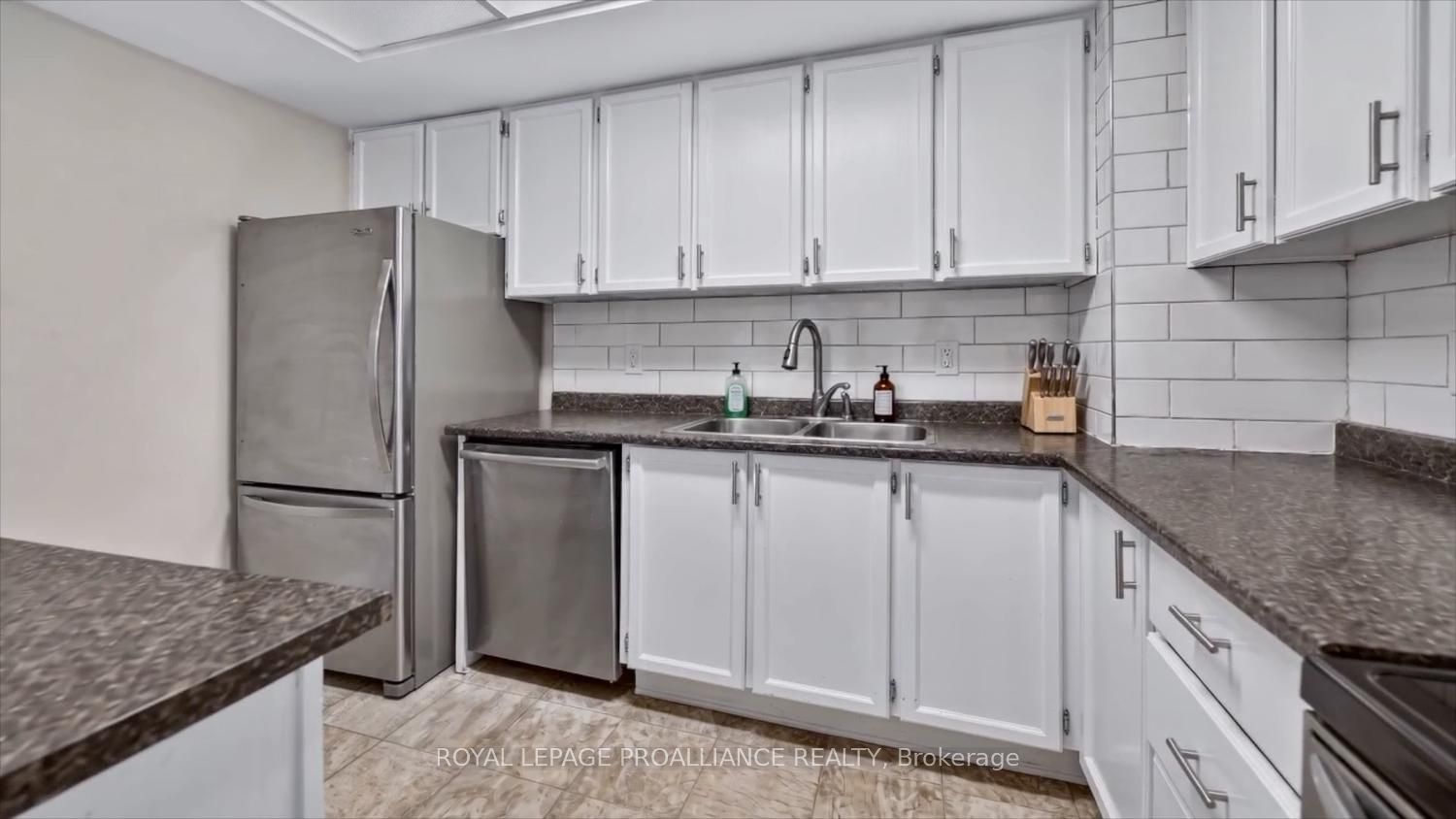 500 Laurier Avenue W 907 Property Photo 30