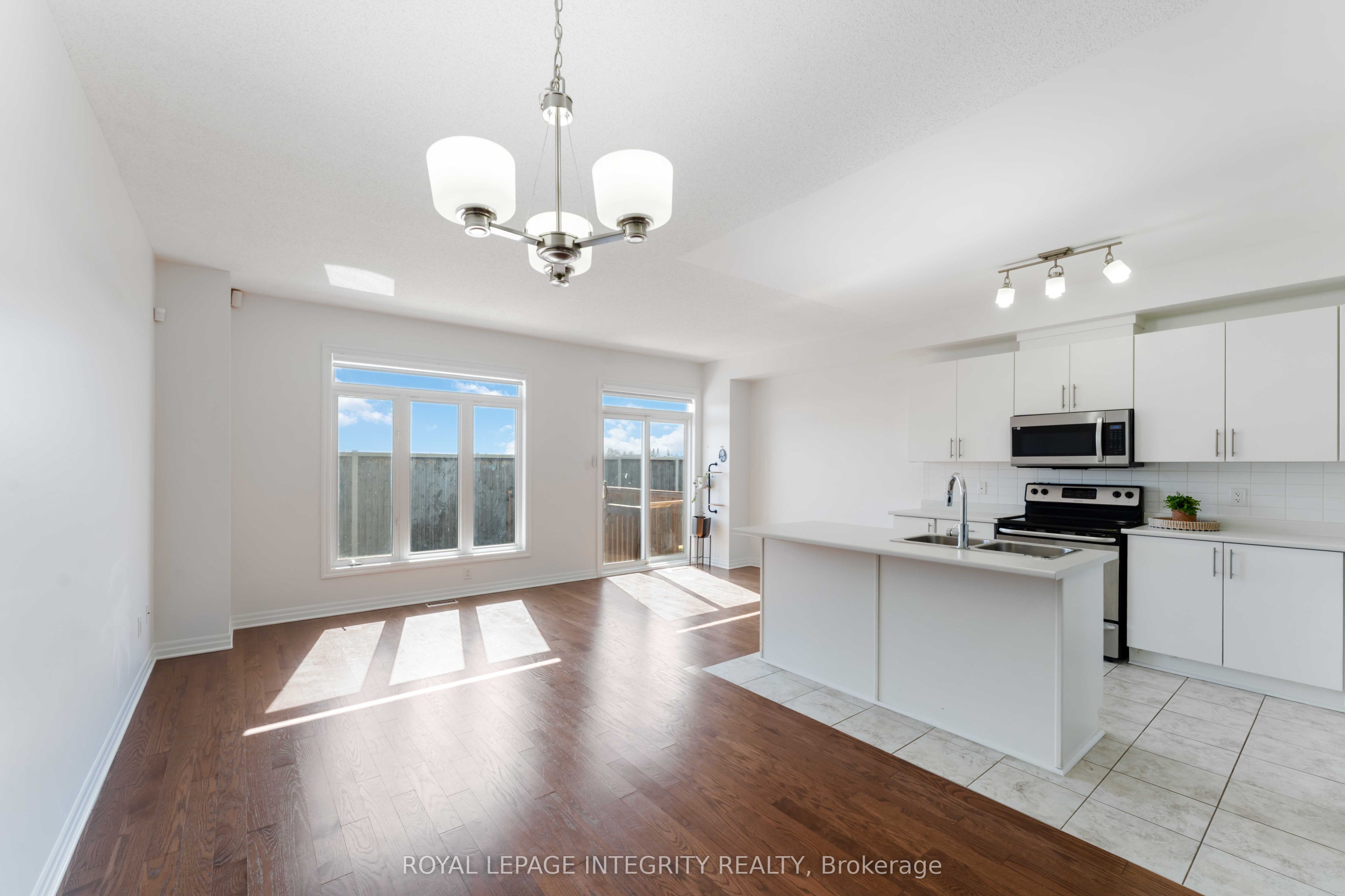 521 Rioja Street Property Photo 4