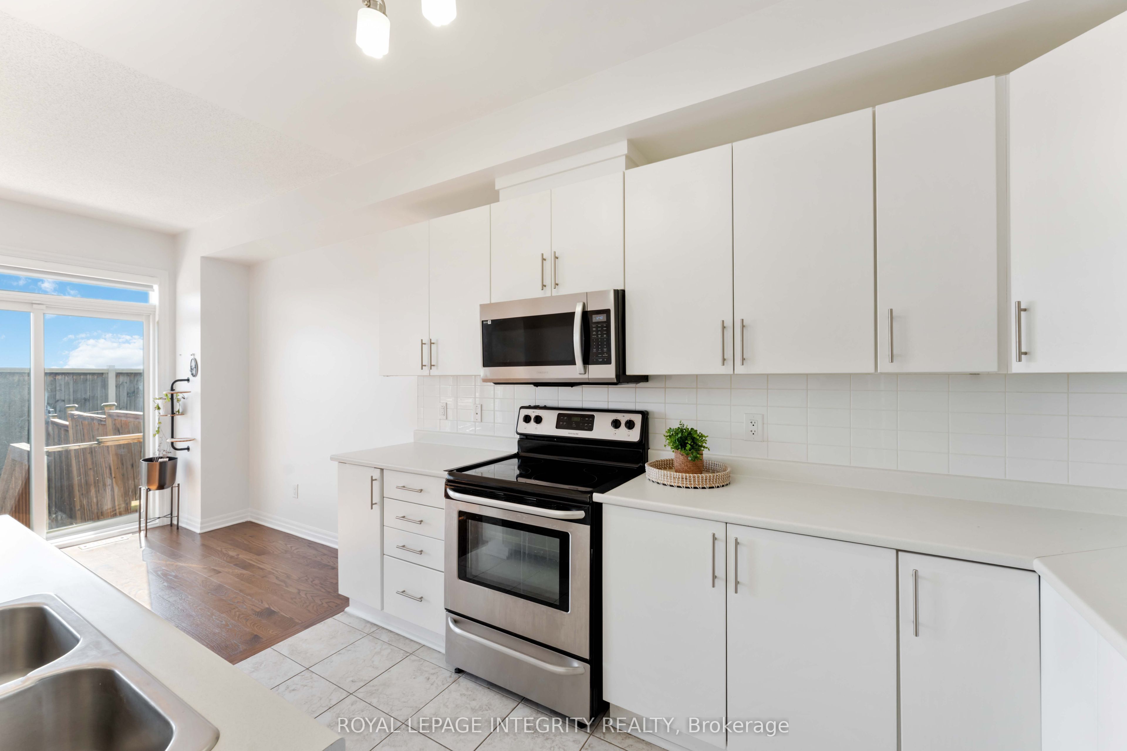 521 Rioja Street Property Photo 11