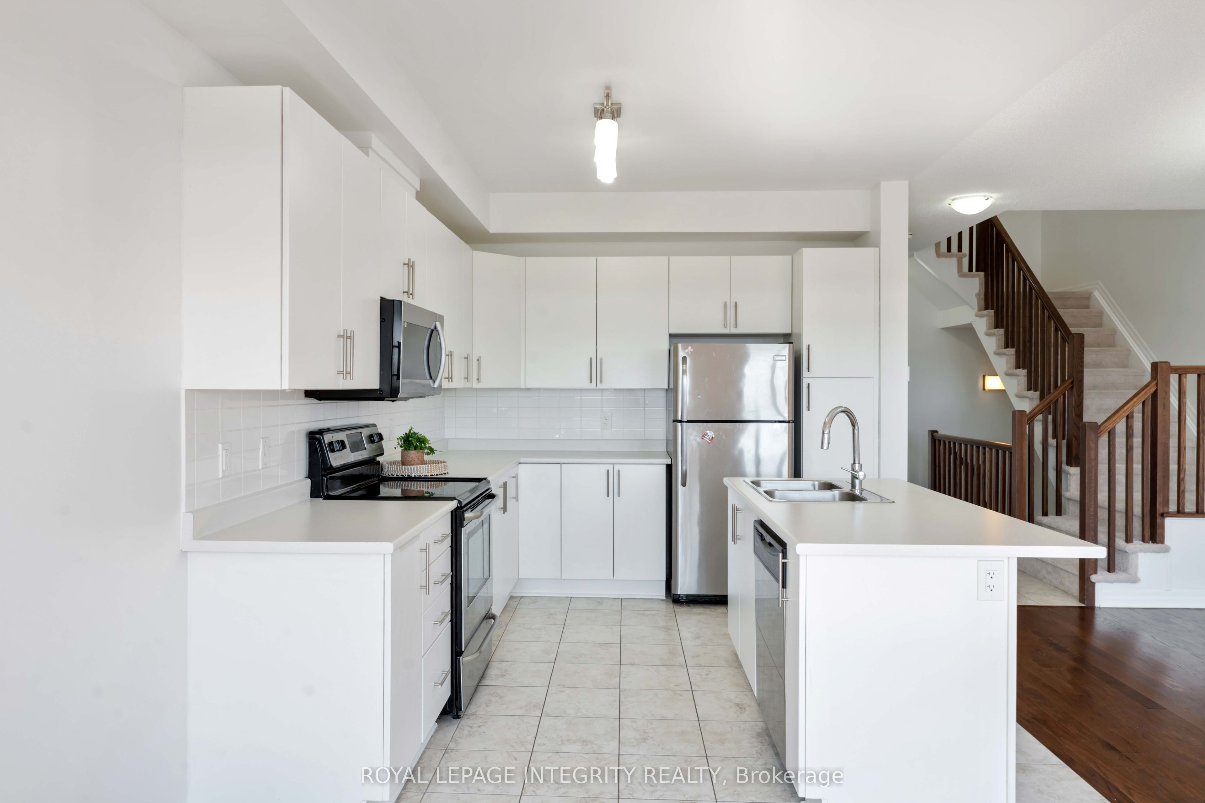 521 Rioja Street Property Photo 14