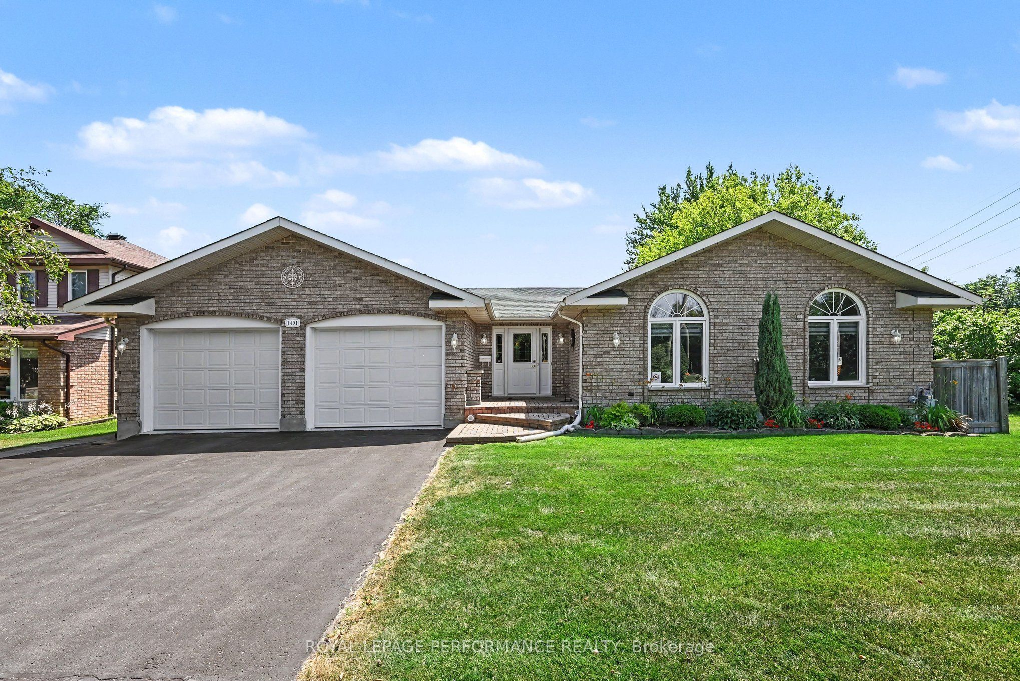 1401 Holy Cross Boulevard Property Photo 2