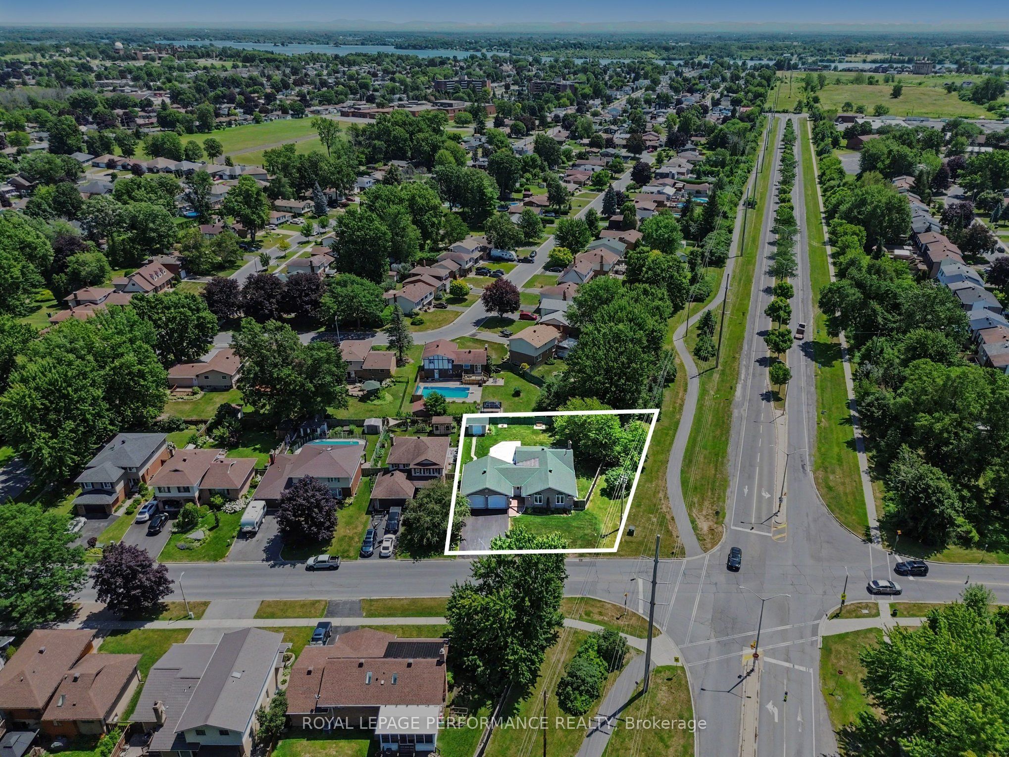 1401 Holy Cross Boulevard Property Photo 41