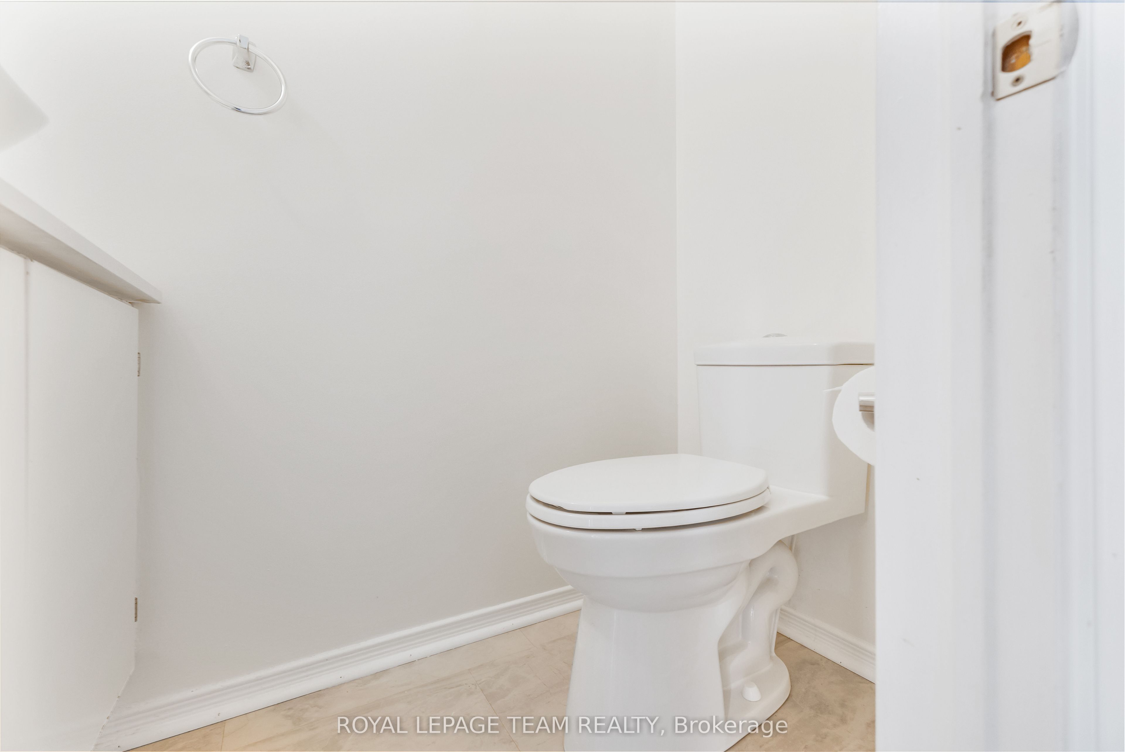 59 Sarrazin Way W Property Photo 13