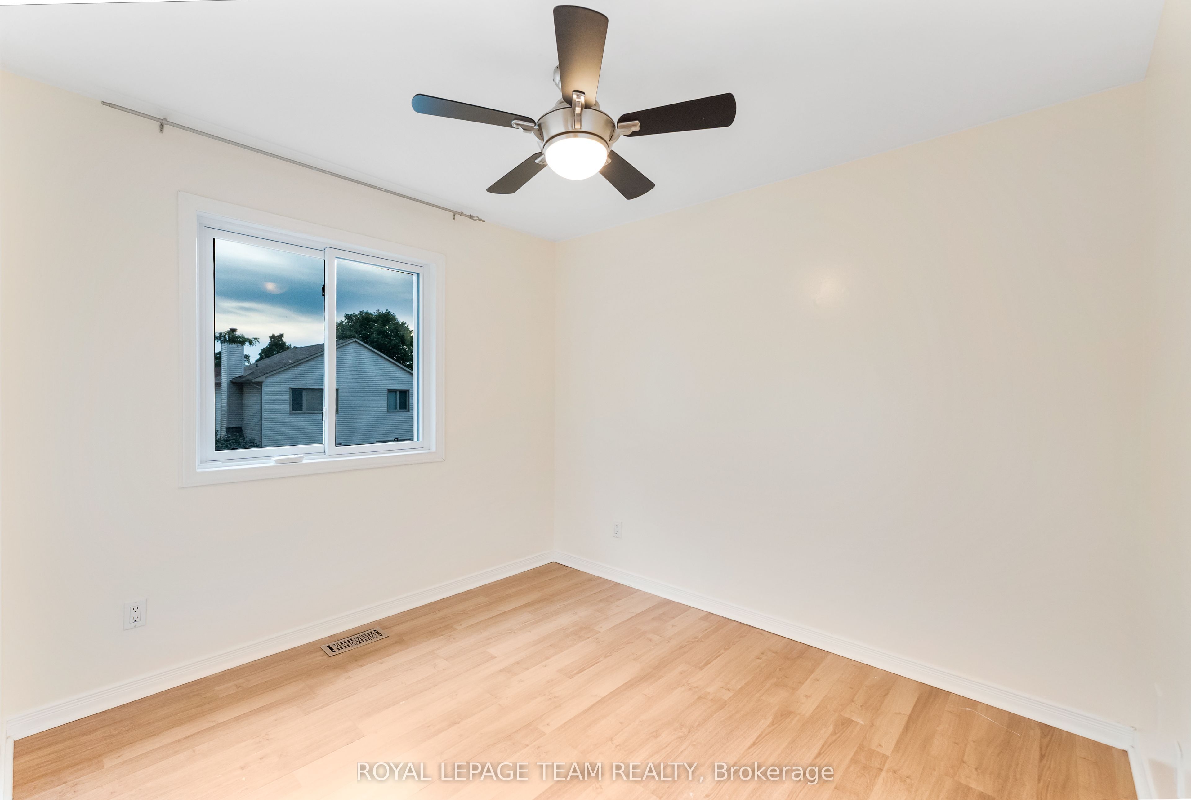 59 Sarrazin Way W Property Photo 19