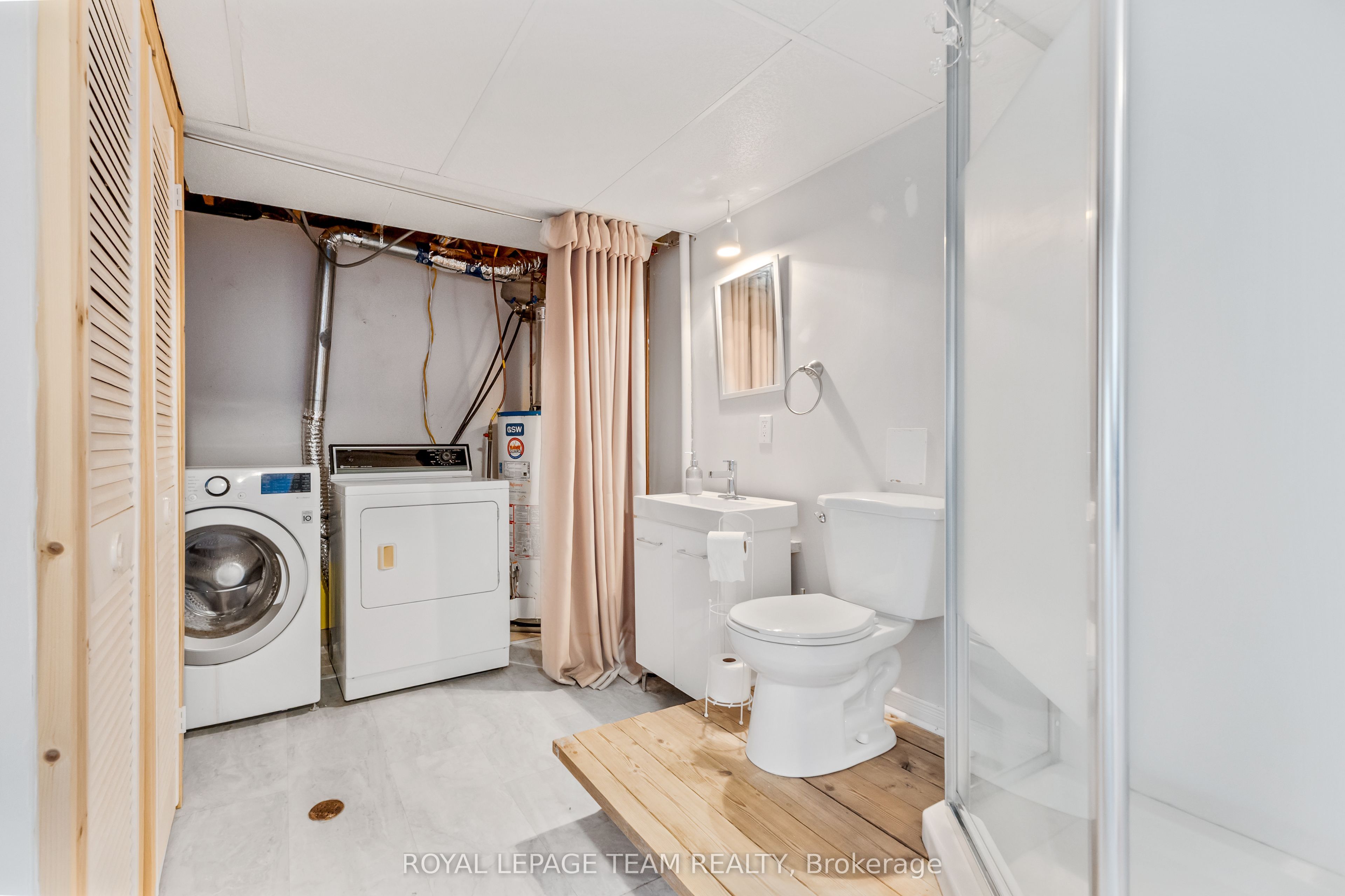 59 Sarrazin Way W Property Photo 26