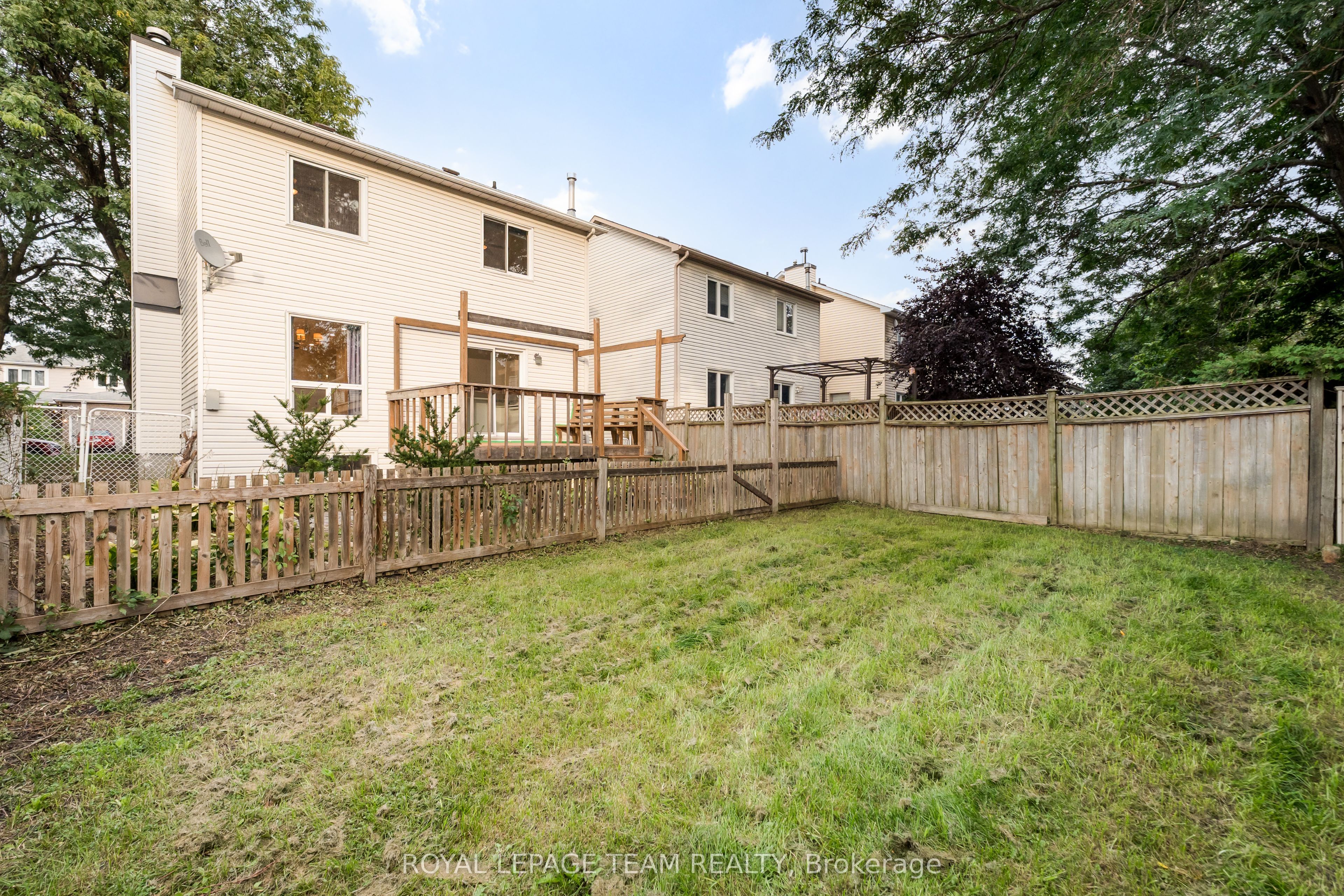 59 Sarrazin Way W Property Photo 29