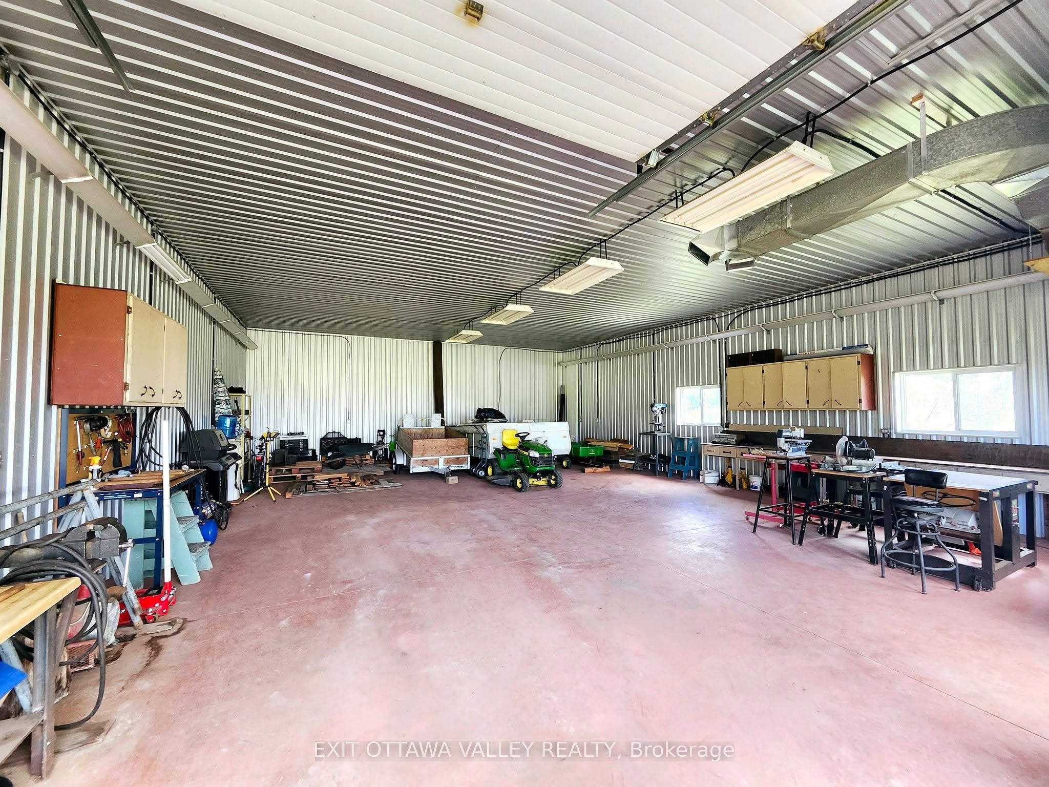 15267 17 Highway Property Photo 6