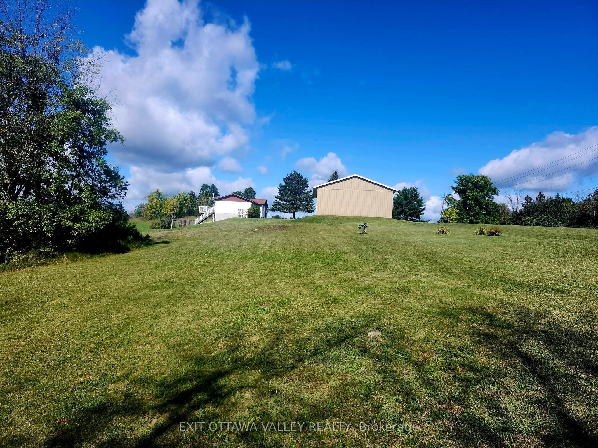15267 17 Highway Property Photo 7