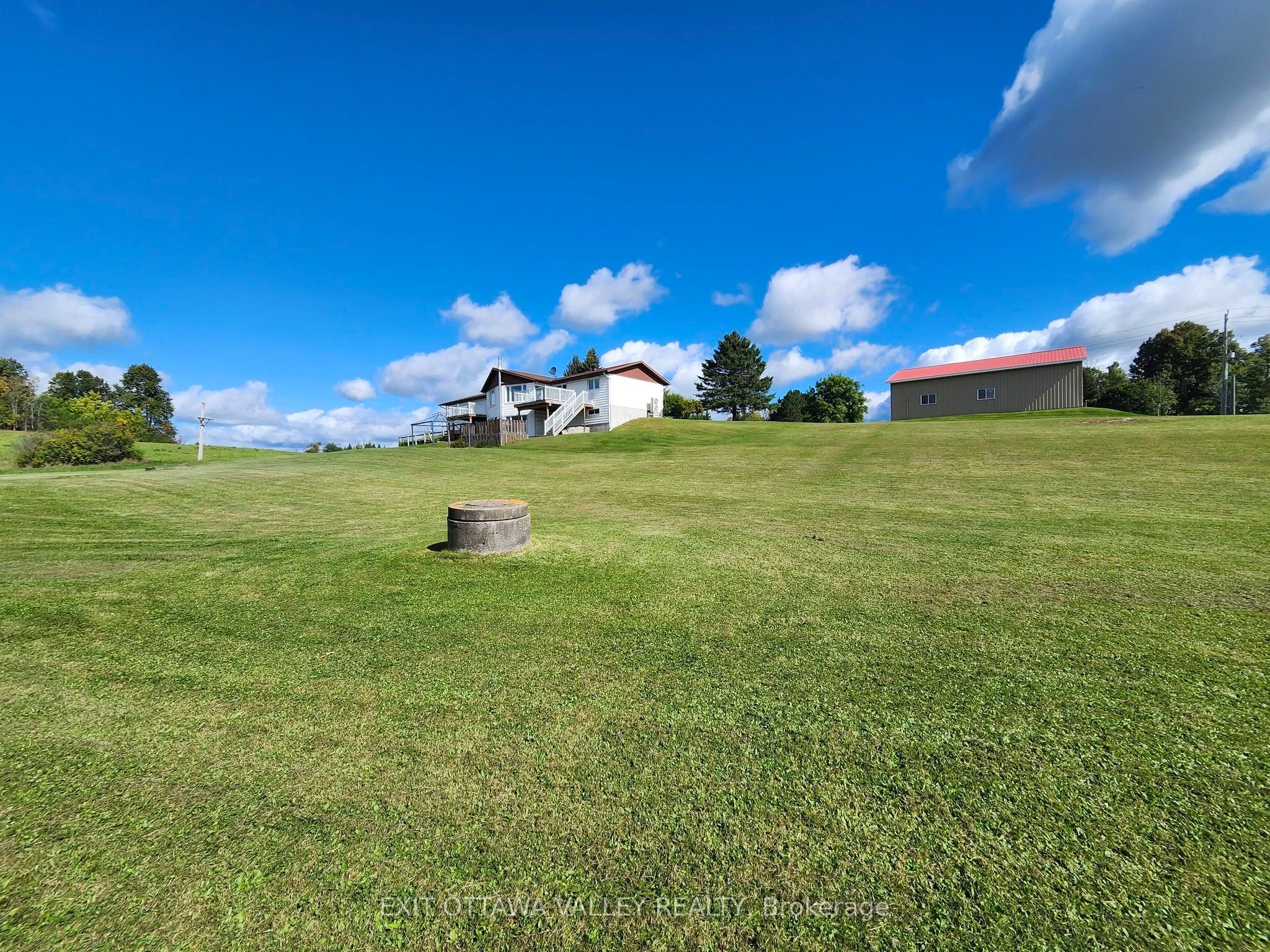 15267 17 Highway Property Photo 9