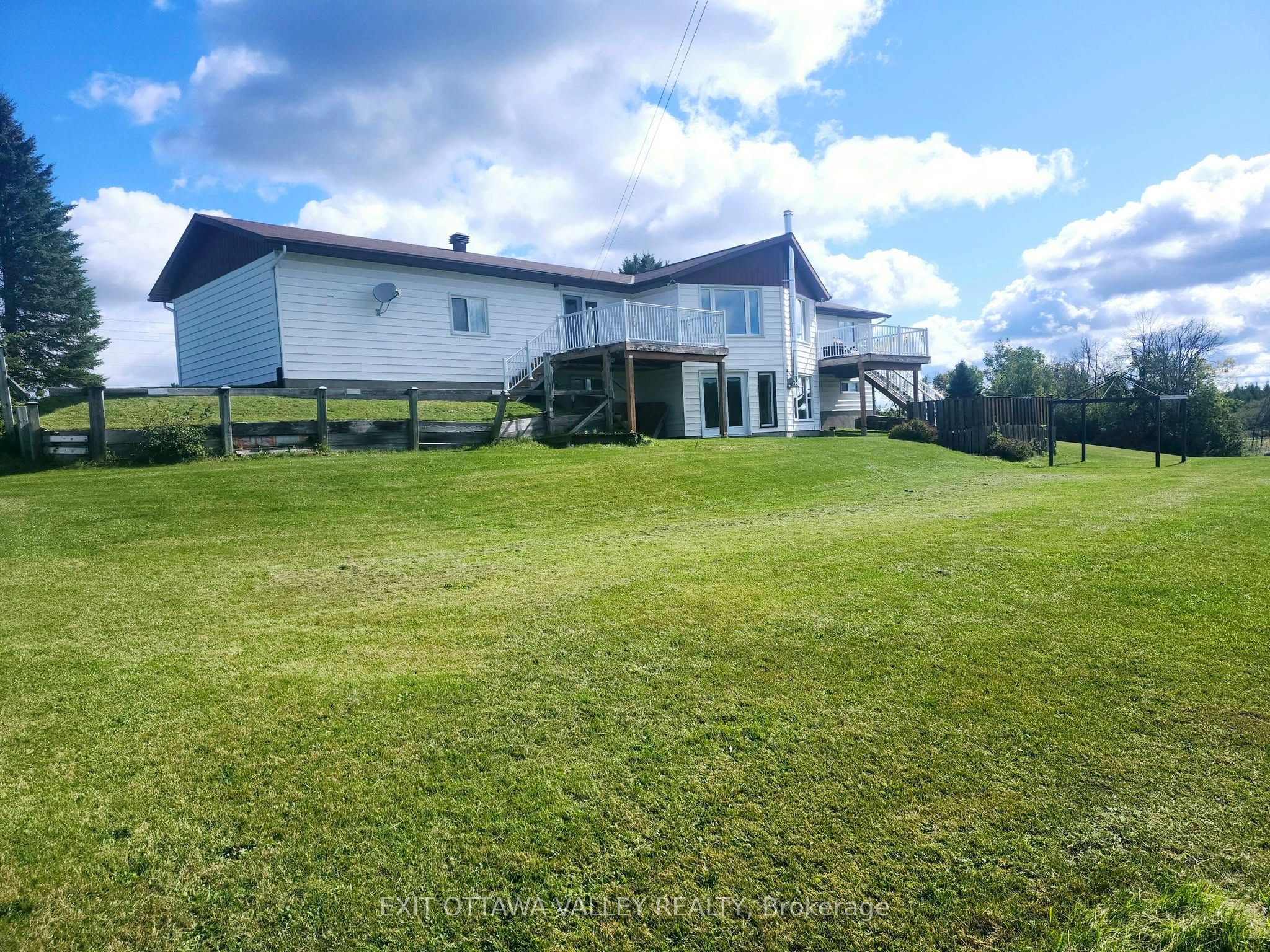 15267 17 Highway Property Photo 11