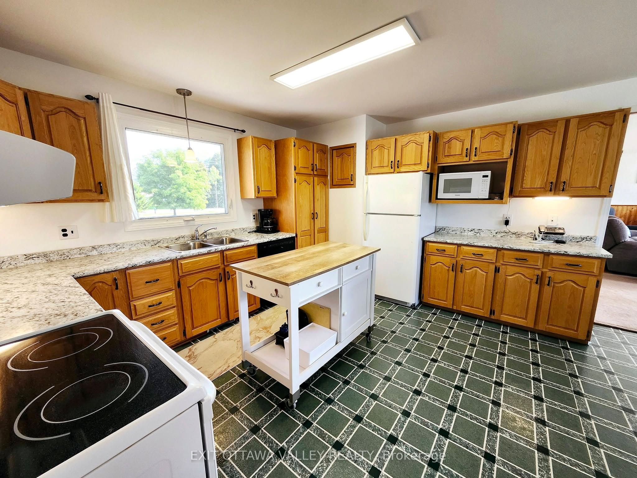 15267 17 Highway Property Photo 15