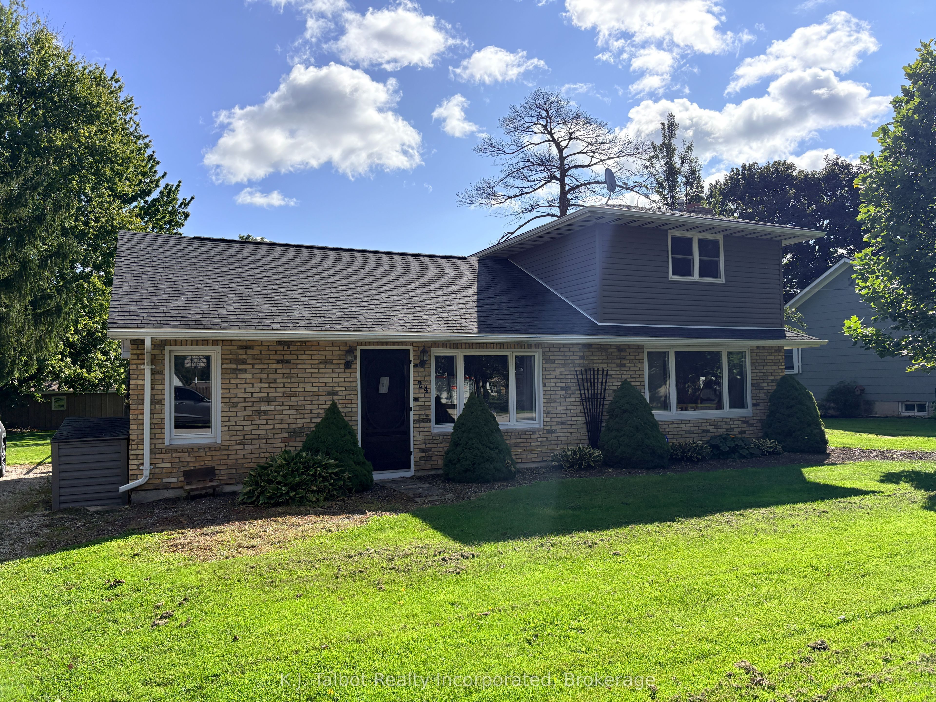 24 Maclellan Drive Property Photo 1