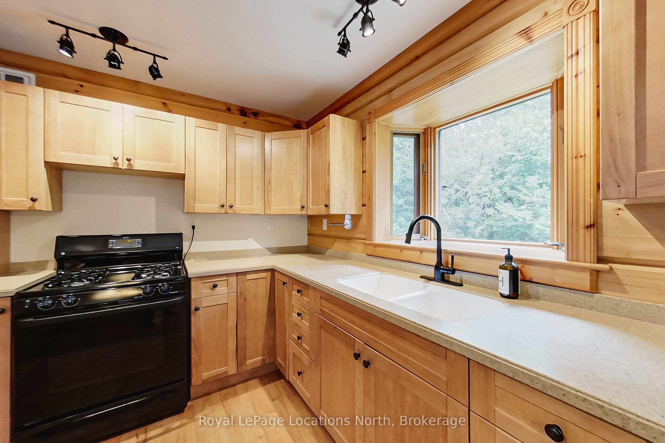 208554 26 Highway Property Photo 20