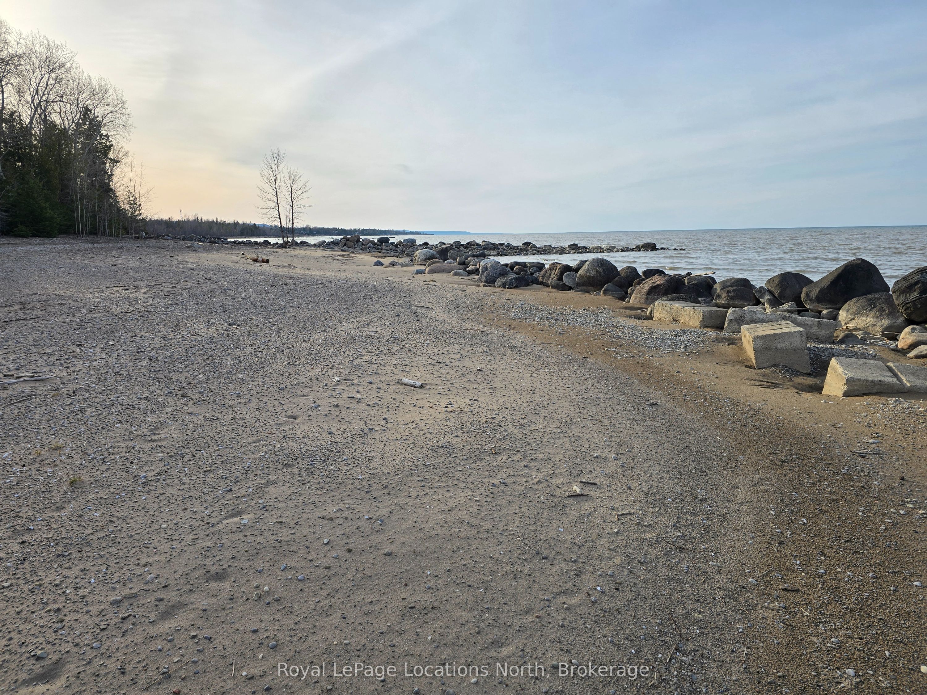 208554 26 Highway Property Photo 43