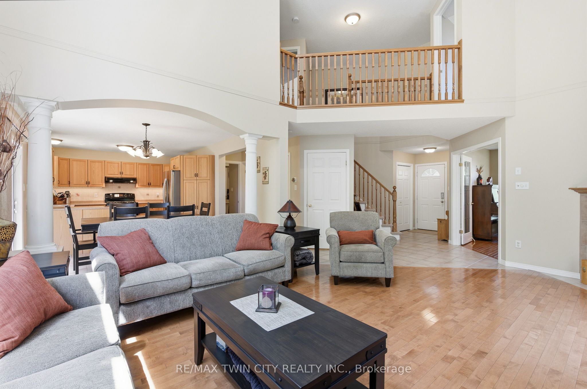 15 Carolinian Lane Property Photo 10