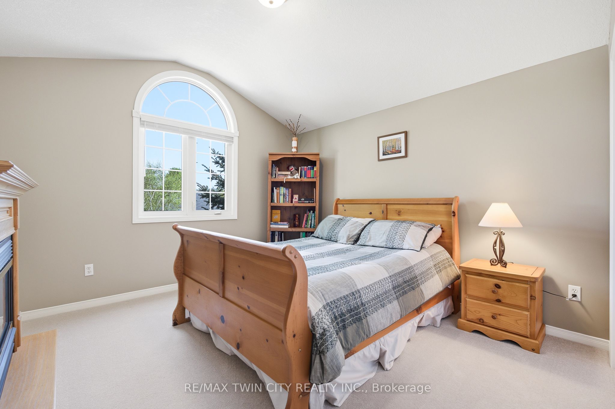 15 Carolinian Lane Property Photo 21