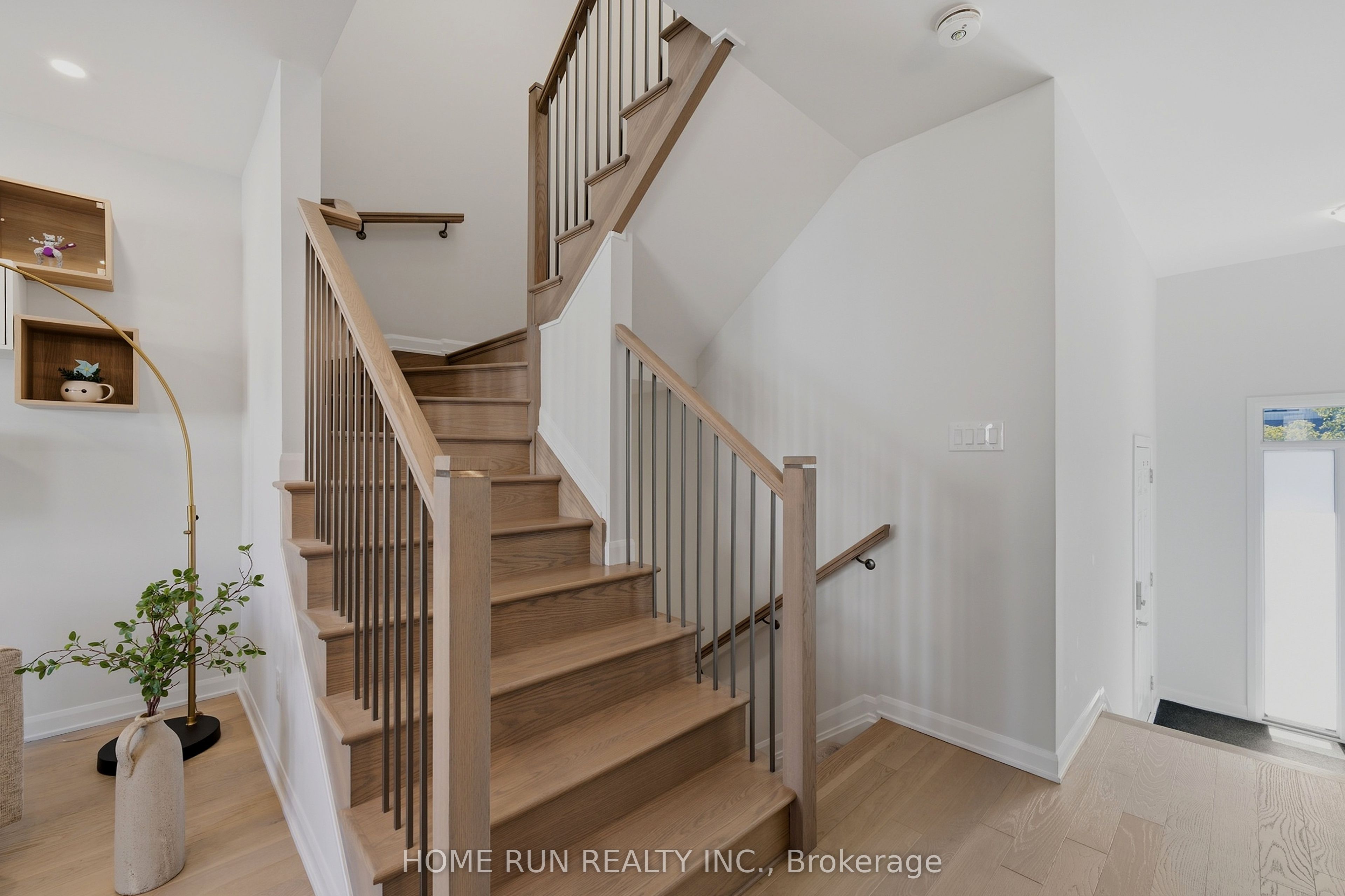 599 Lilith Street Property Photo 8