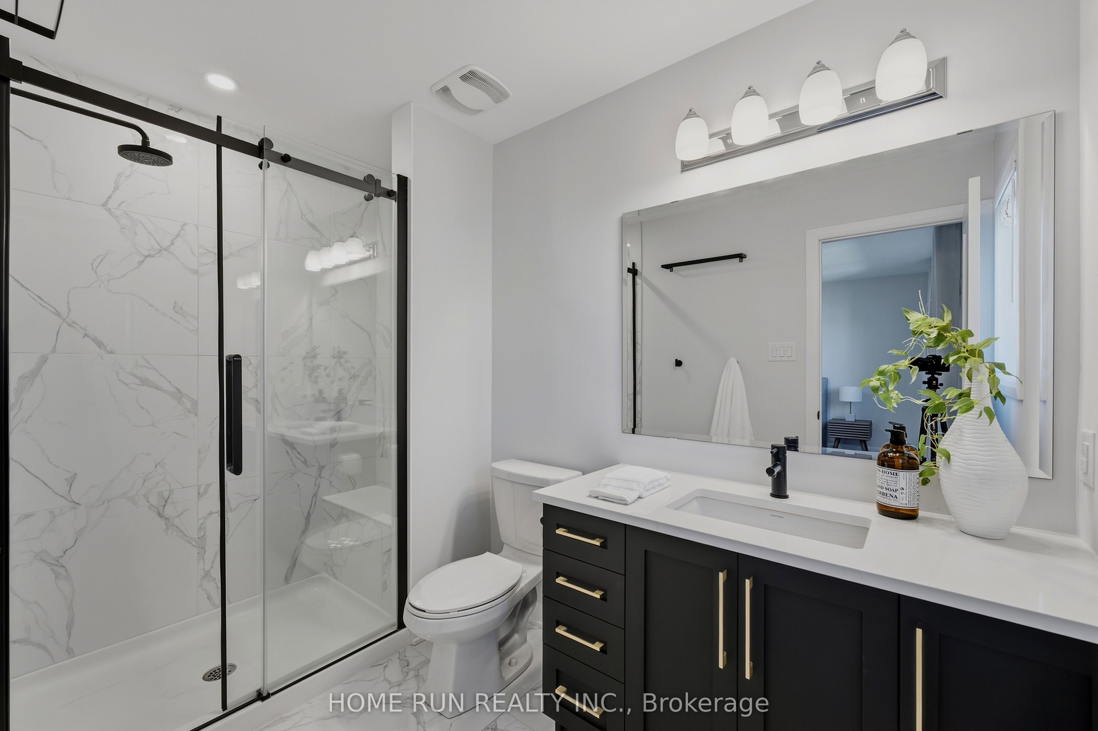 599 Lilith Street Property Photo 25