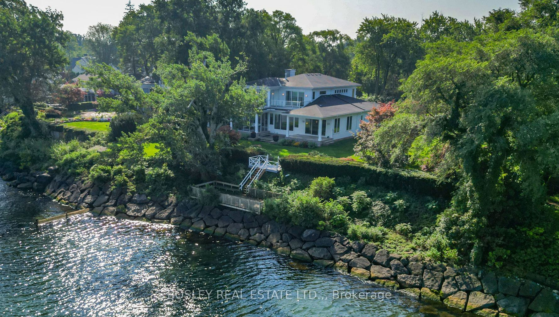 263 Niagara Boulevard Property Photo 1