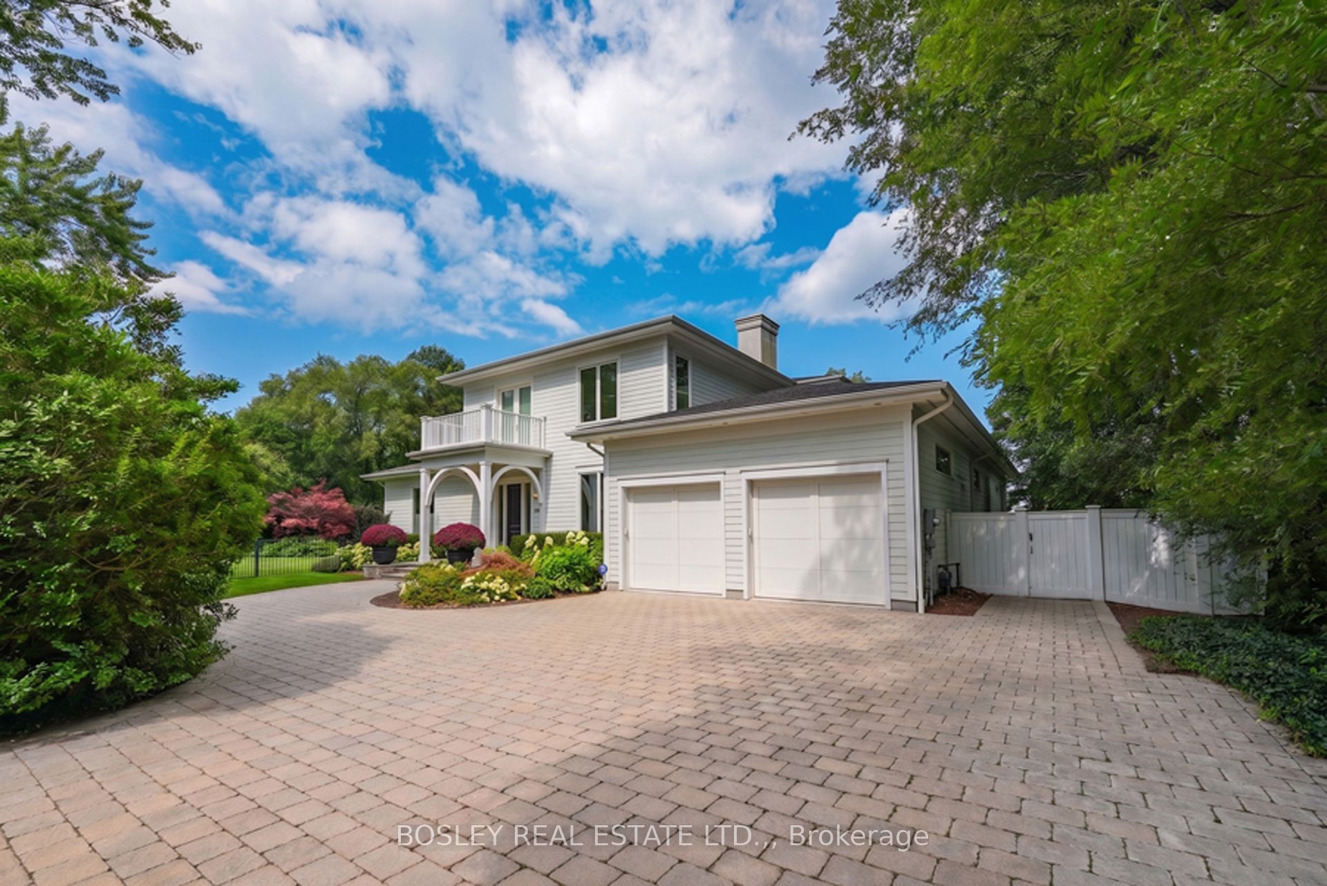 263 Niagara Boulevard Property Photo 3
