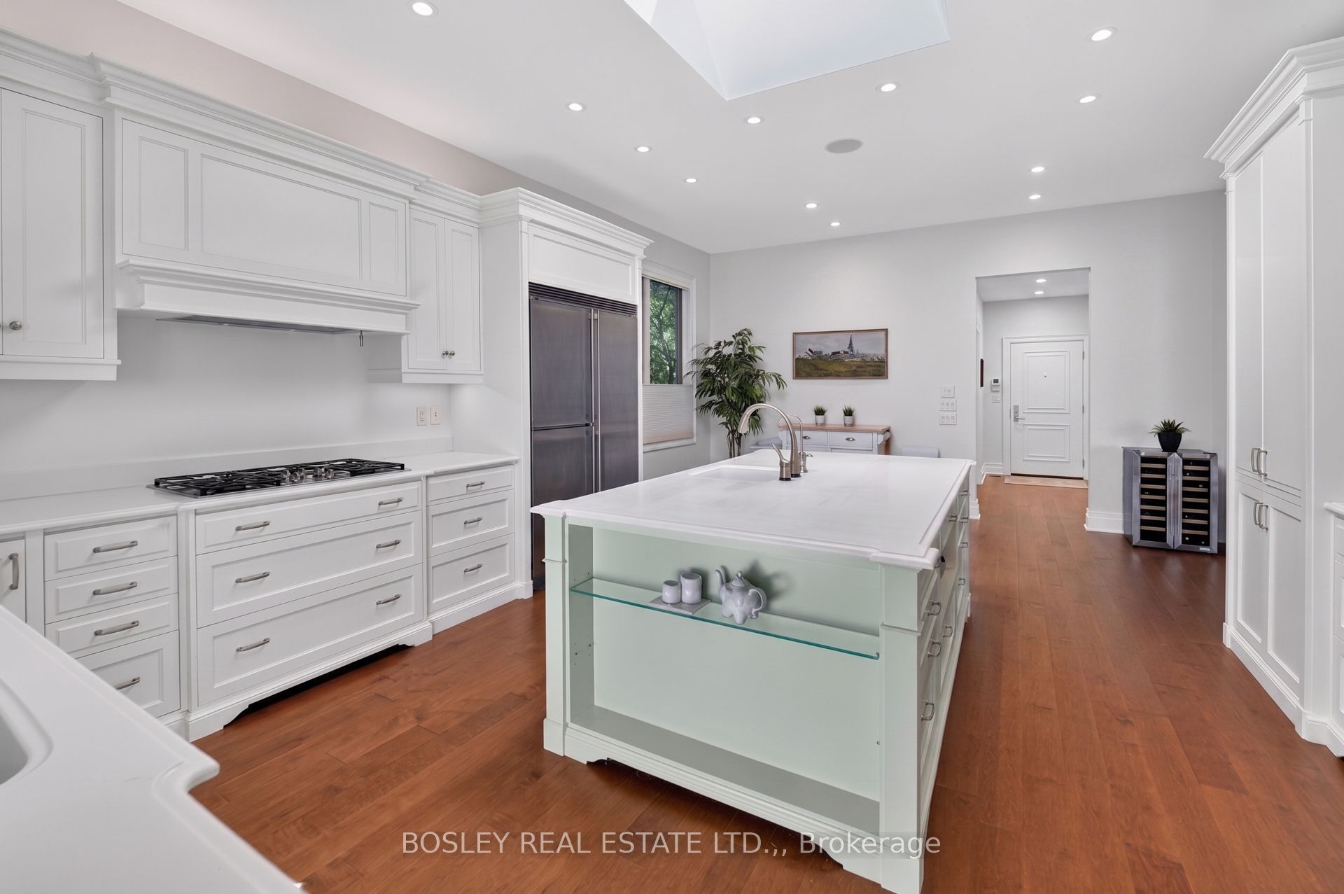 263 Niagara Boulevard Property Photo 15