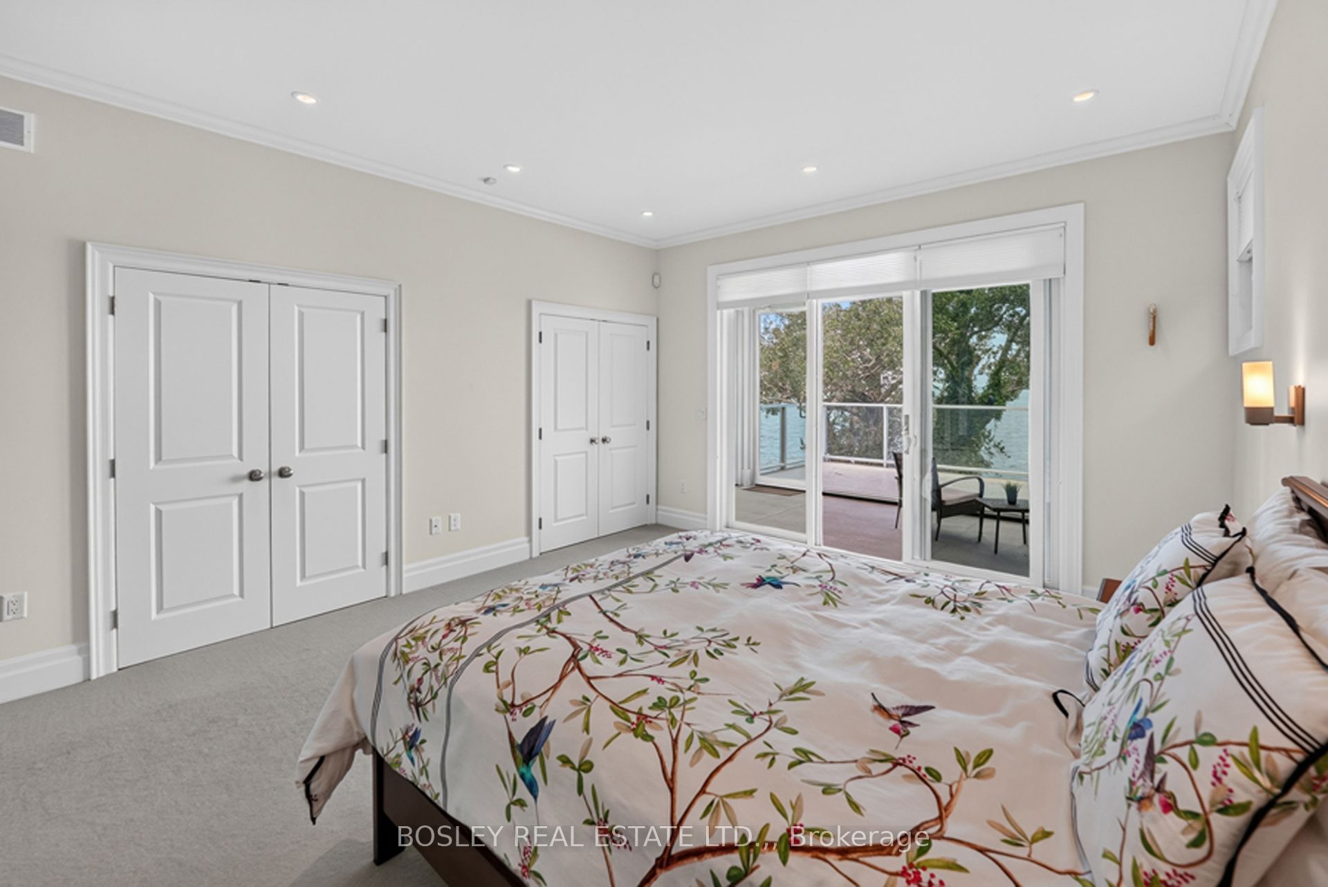 263 Niagara Boulevard Property Photo 27