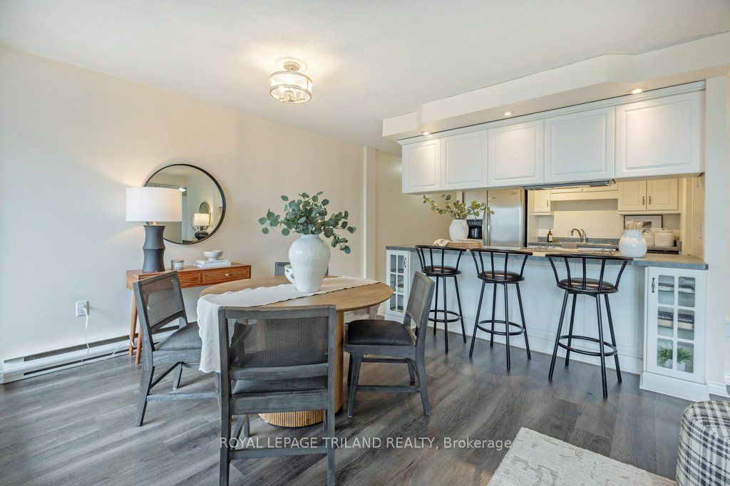 155 Kent Street 1105 Property Photo 19