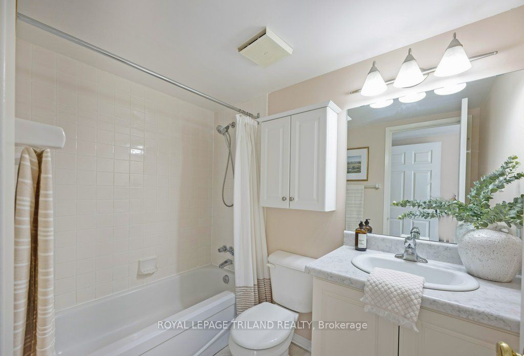 155 Kent Street 1105 Property Photo 30