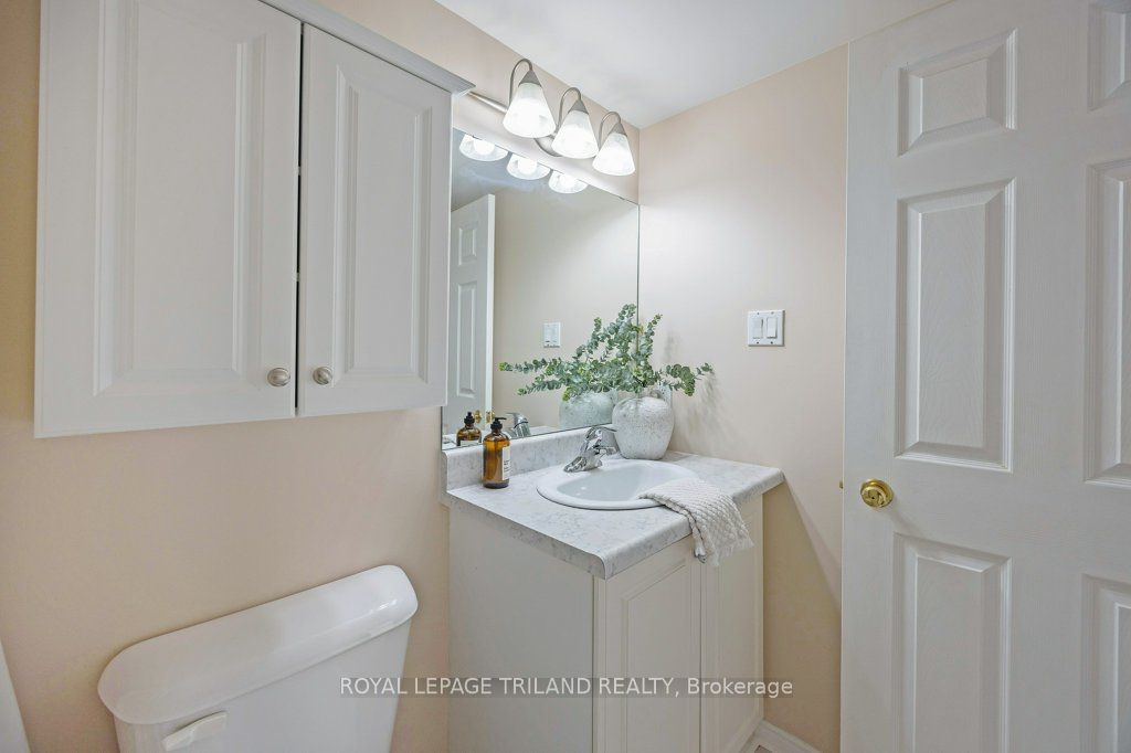 155 Kent Street 1105 Property Photo 31