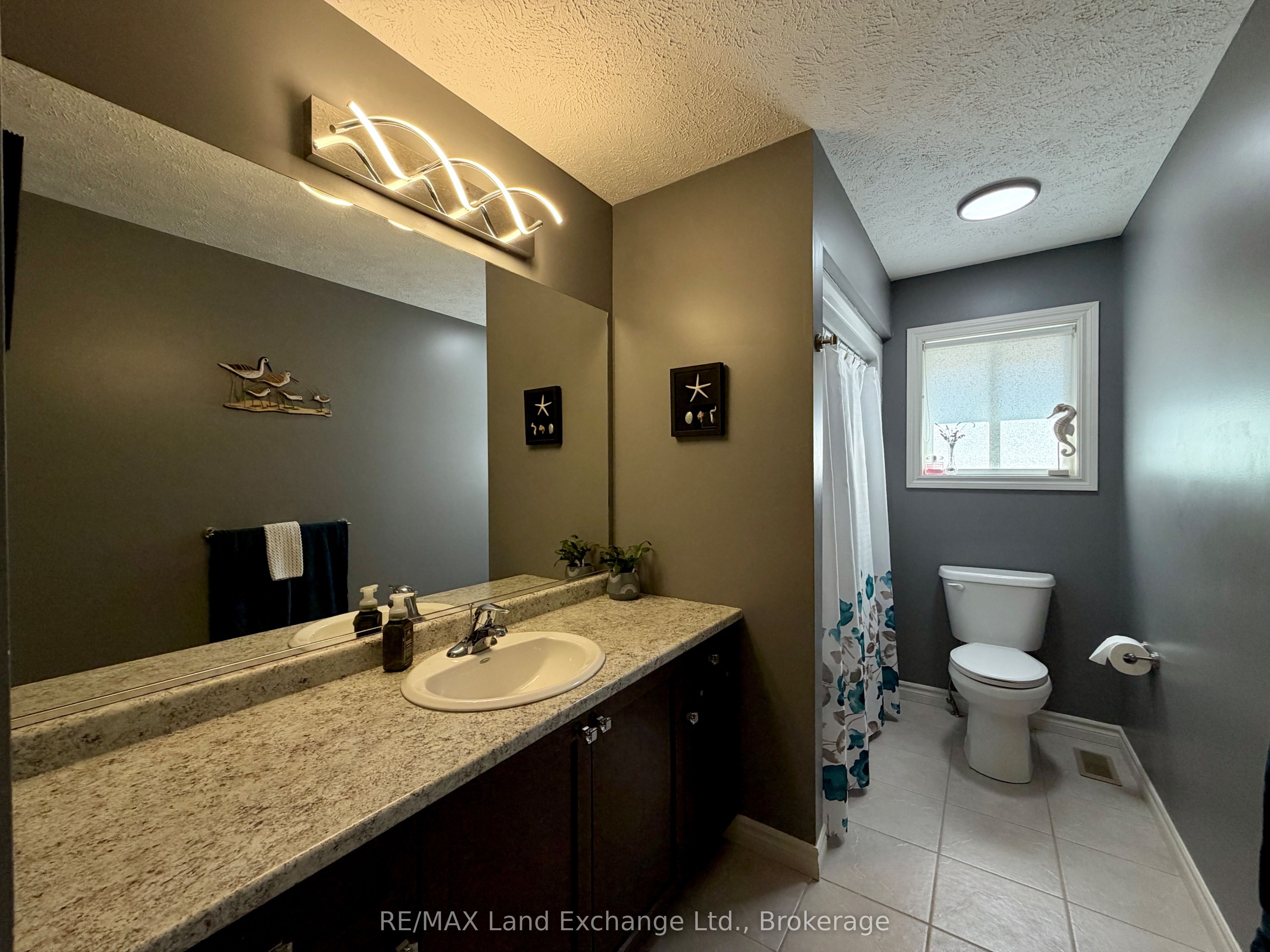 310 Stickel Street Property Photo 11