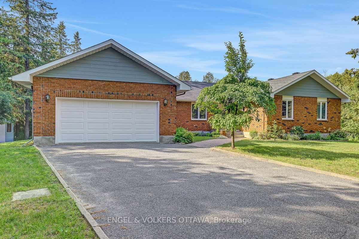 132 Grey Stone Drive Property Photo 1