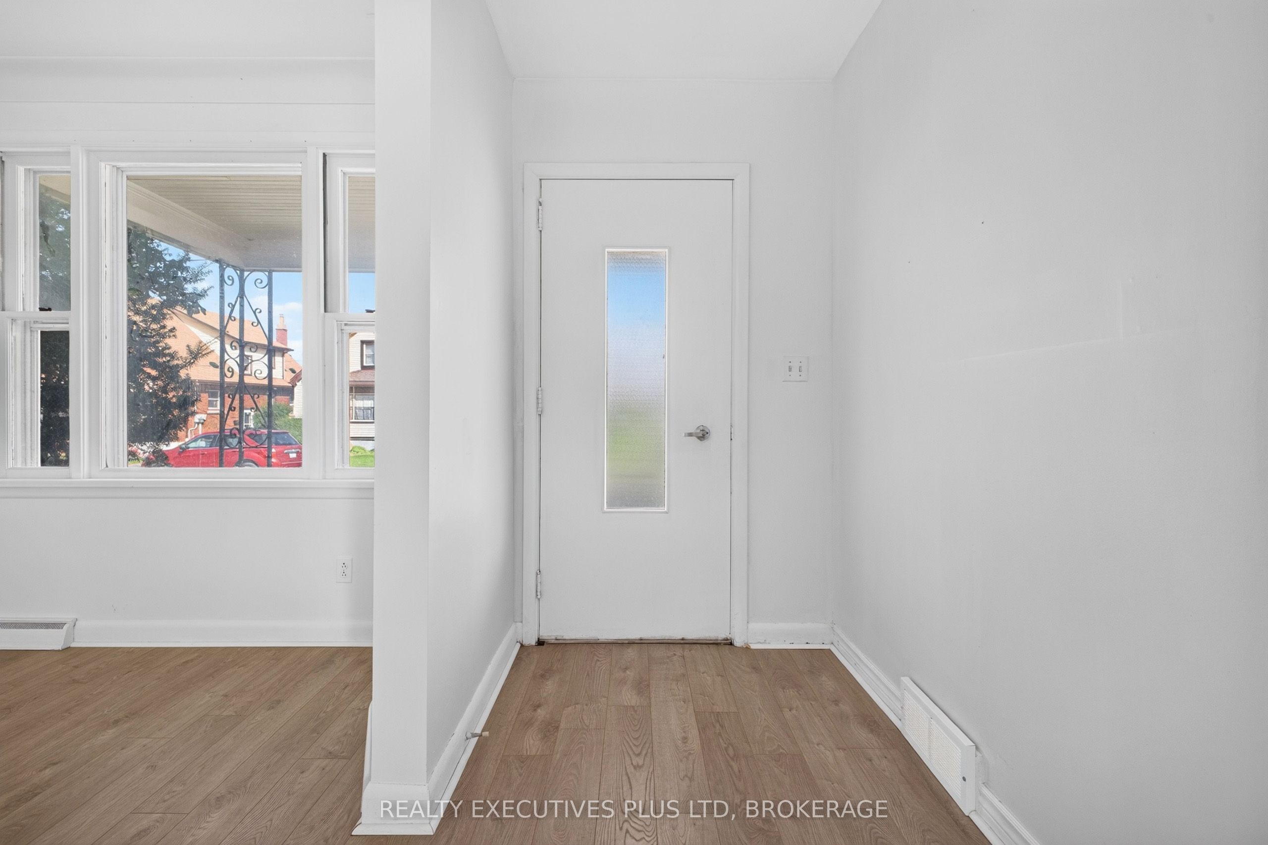 4119 Dyson Avenue Property Photo 6