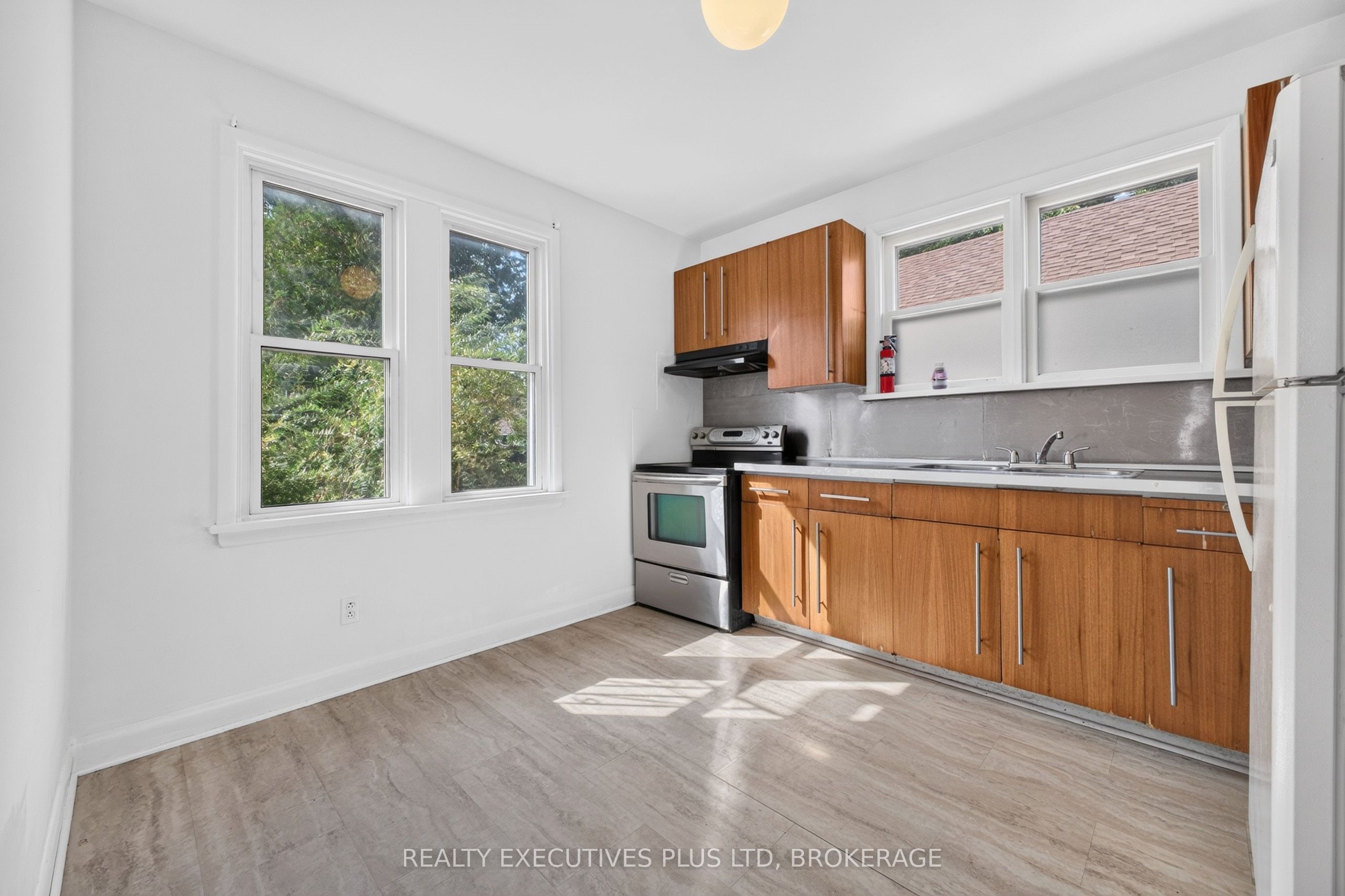 4119 Dyson Avenue Property Photo 16