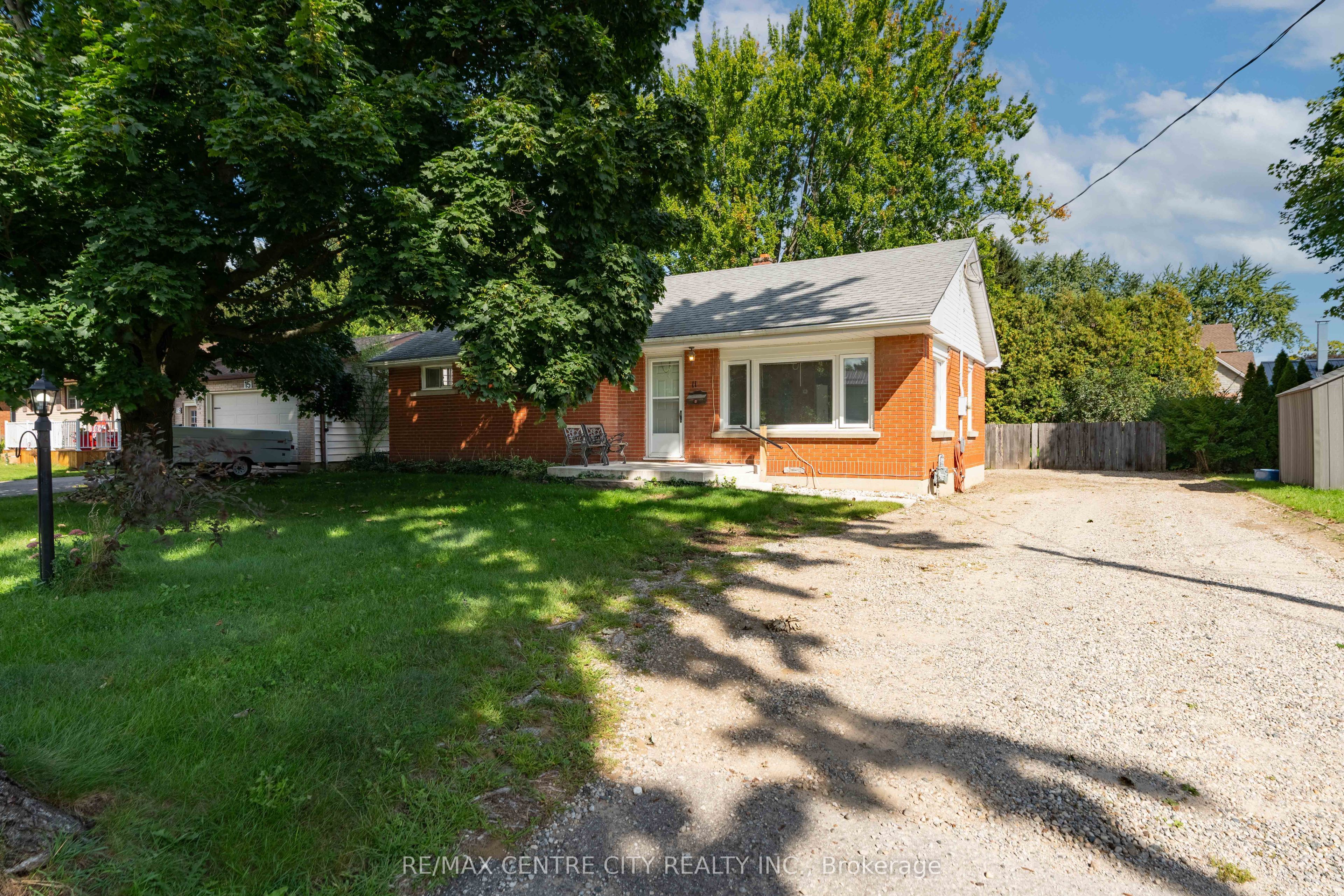 11 Marchant Street Property Photo 2