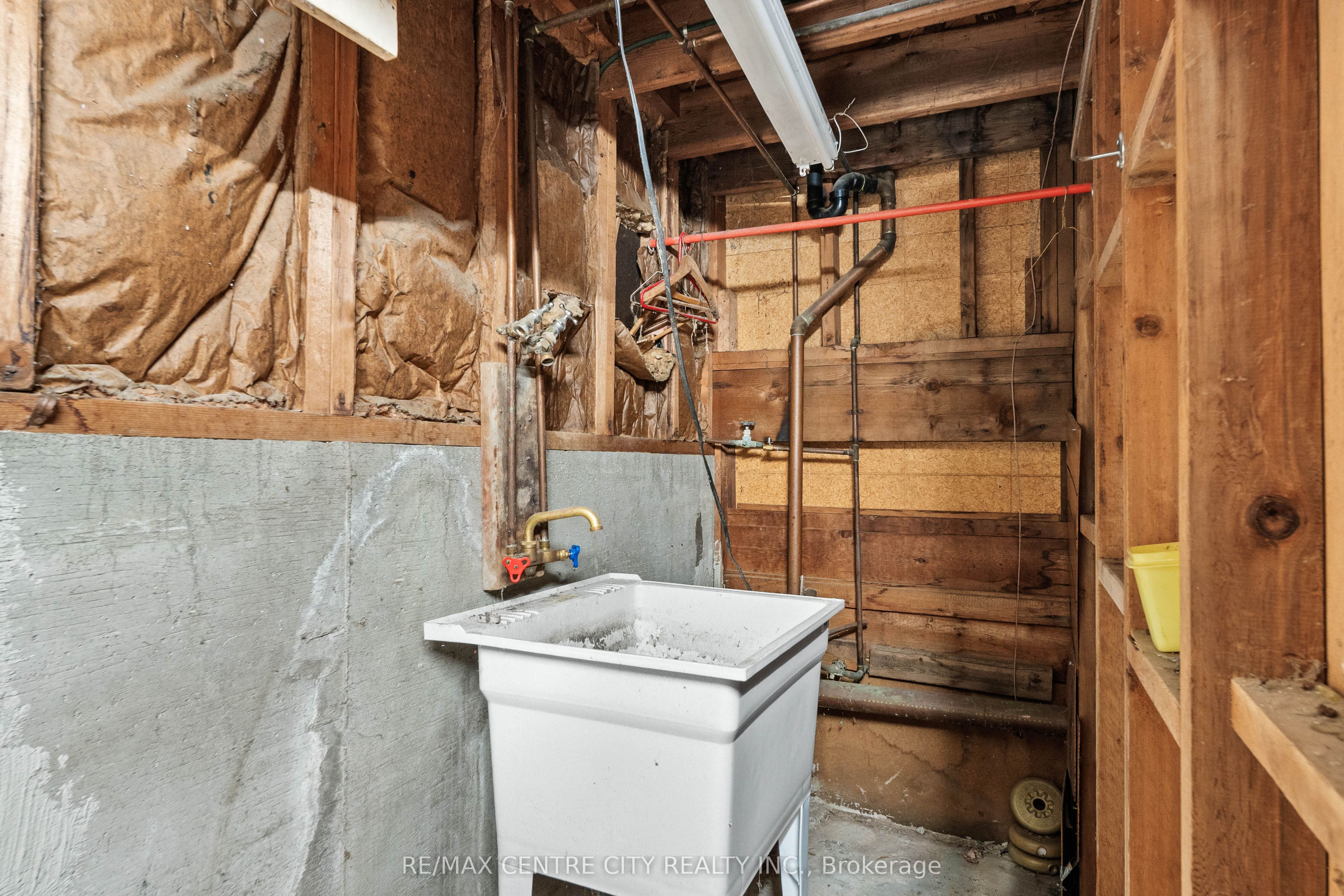11 Marchant Street Property Photo 43