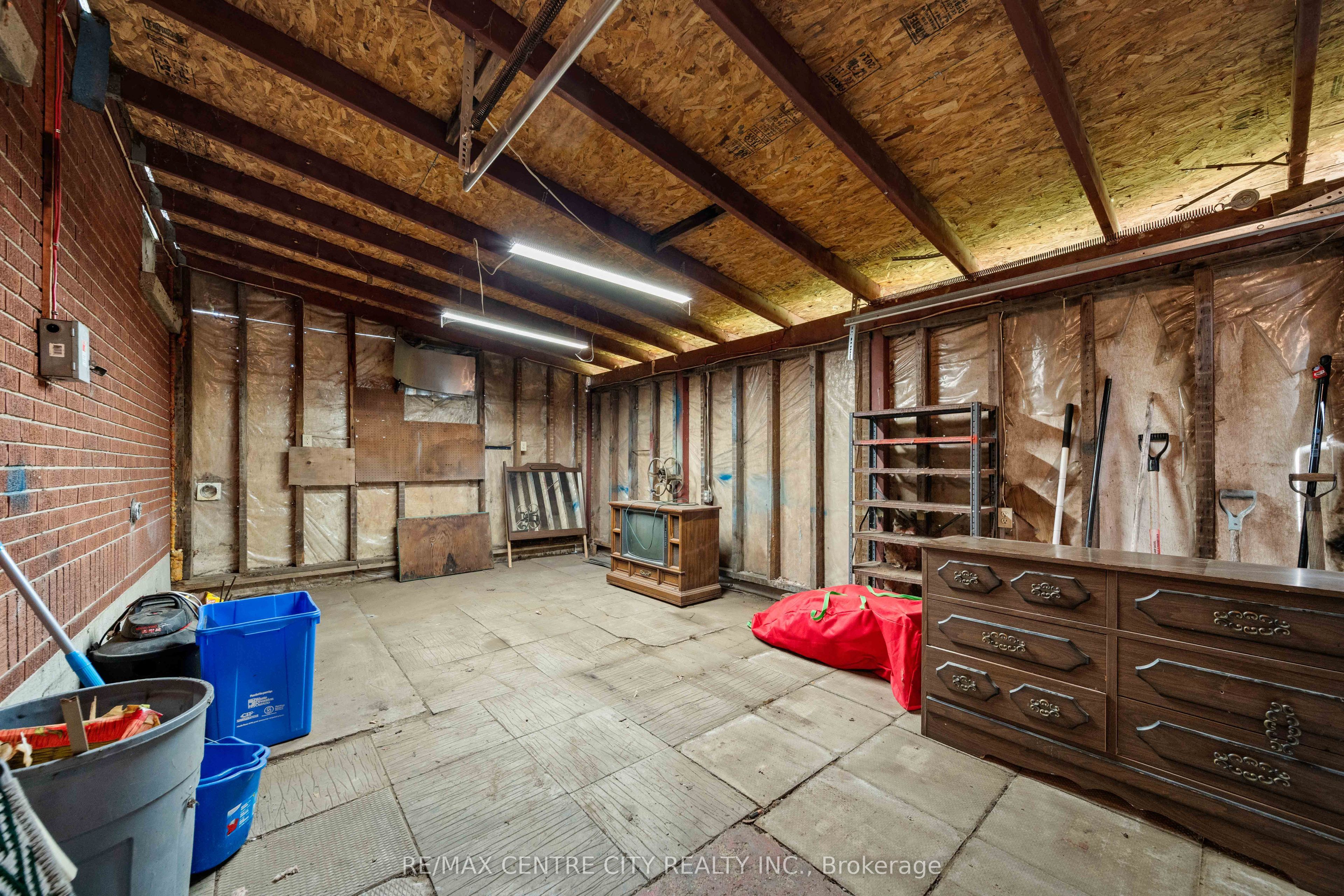 11 Marchant Street Property Photo 45