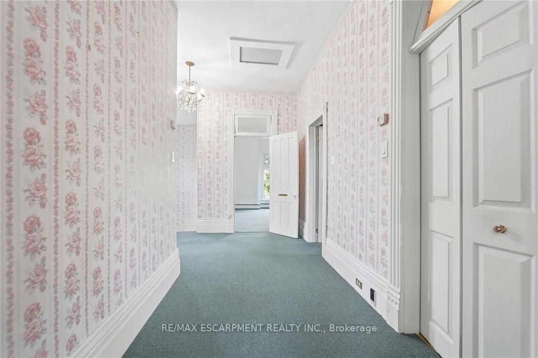 119 2nd Line Property Photo 14