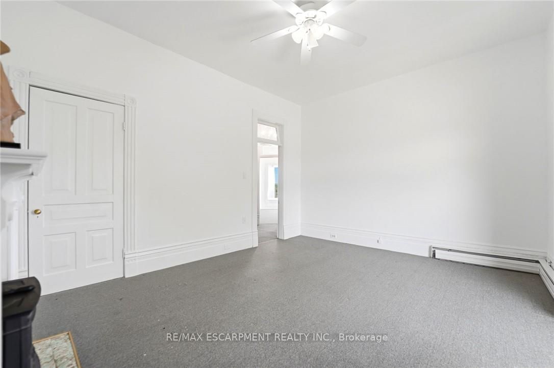 119 2nd Line Property Photo 19