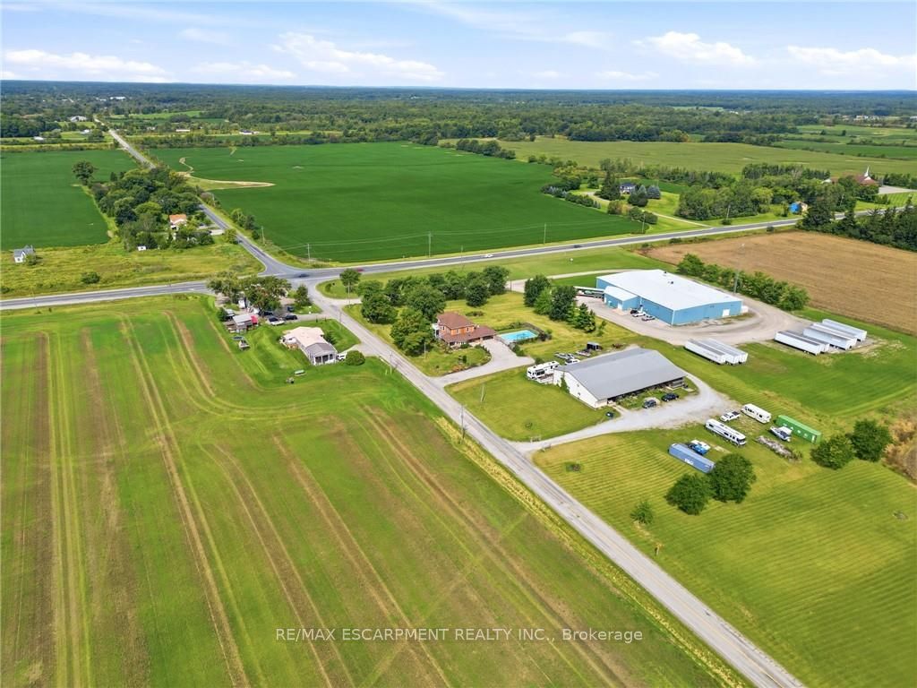 119 2nd Line Property Photo 41
