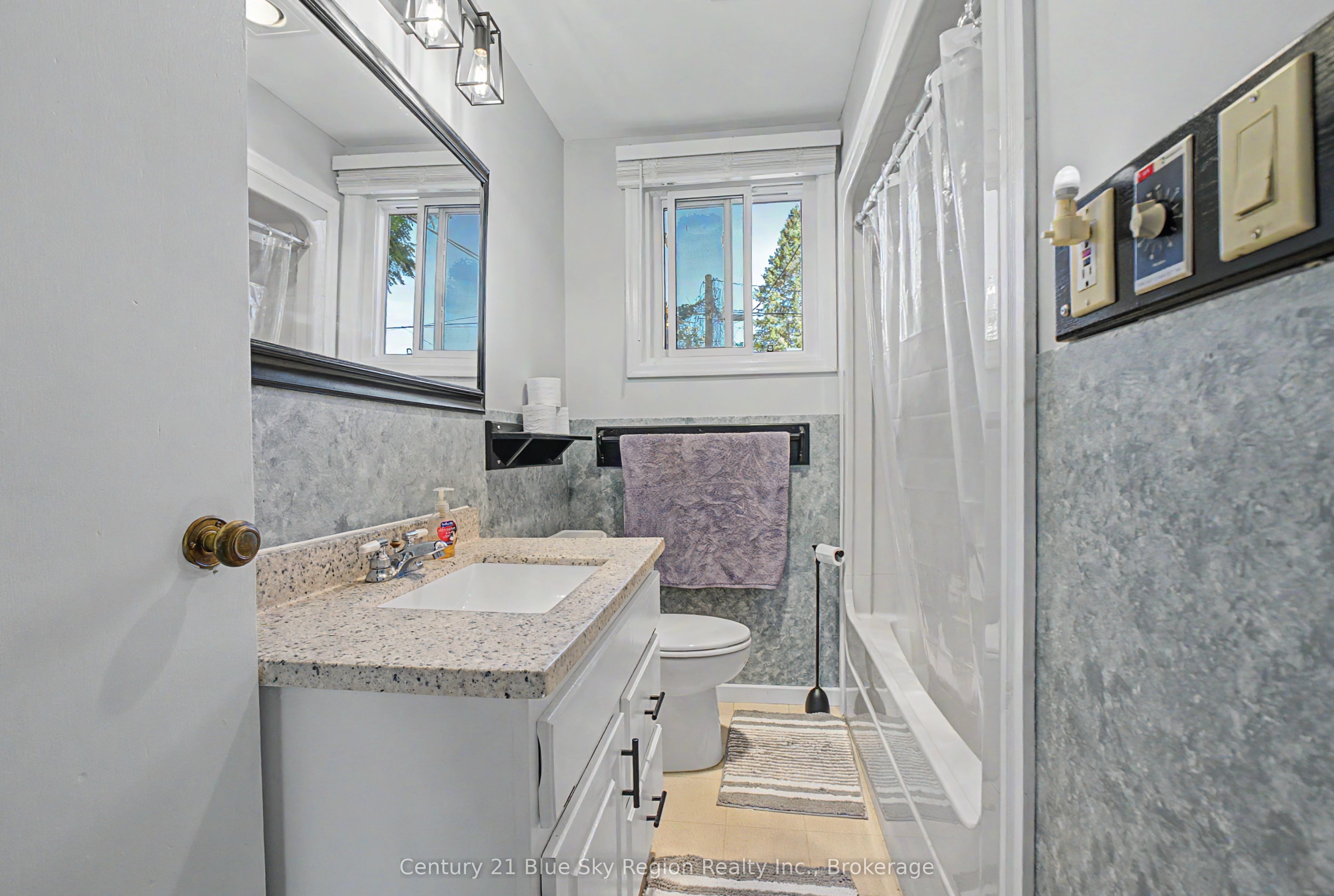 1150 Metcalfe Street Property Photo 23