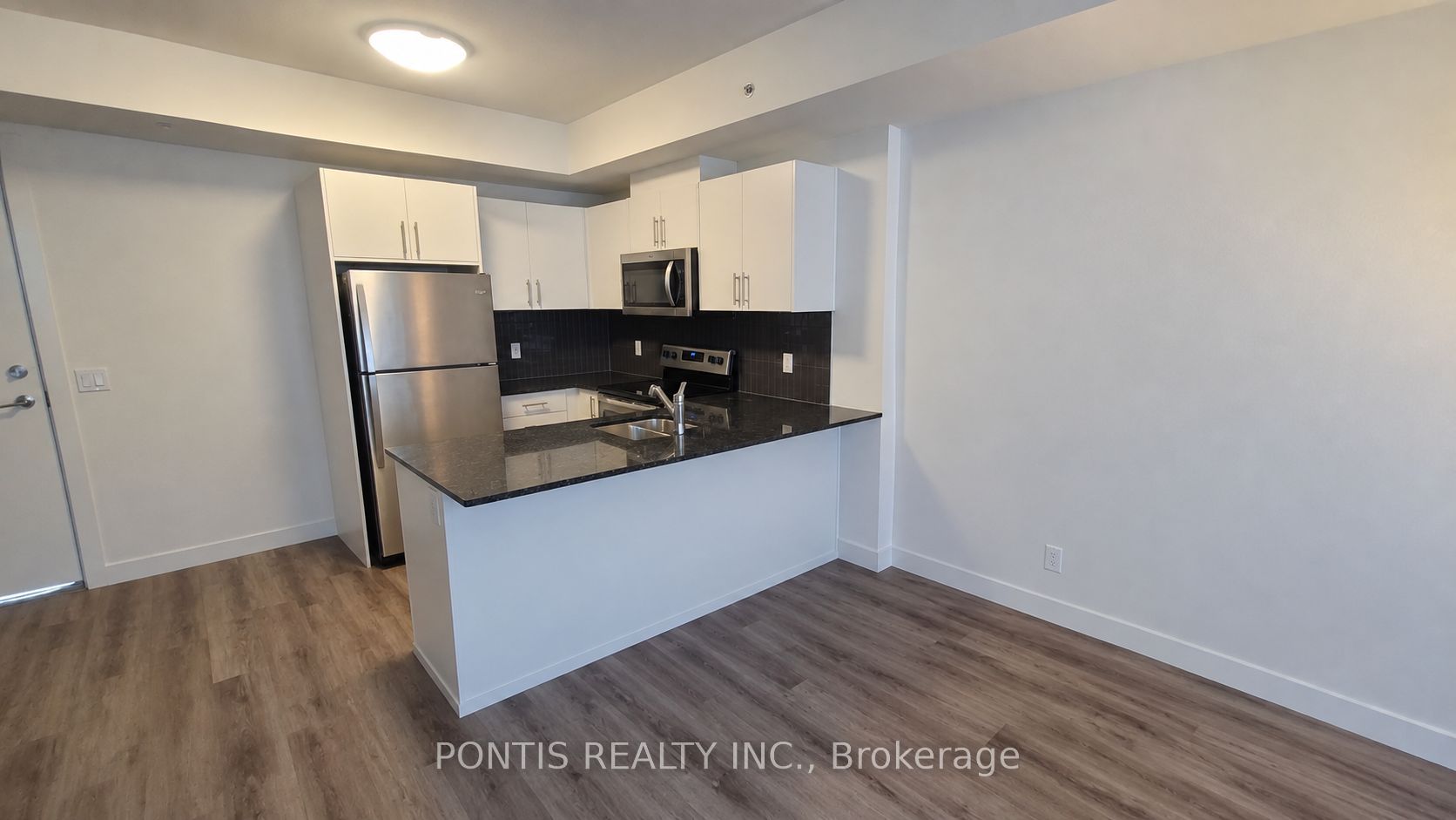 103 Roger Street 509 Property Photo 5