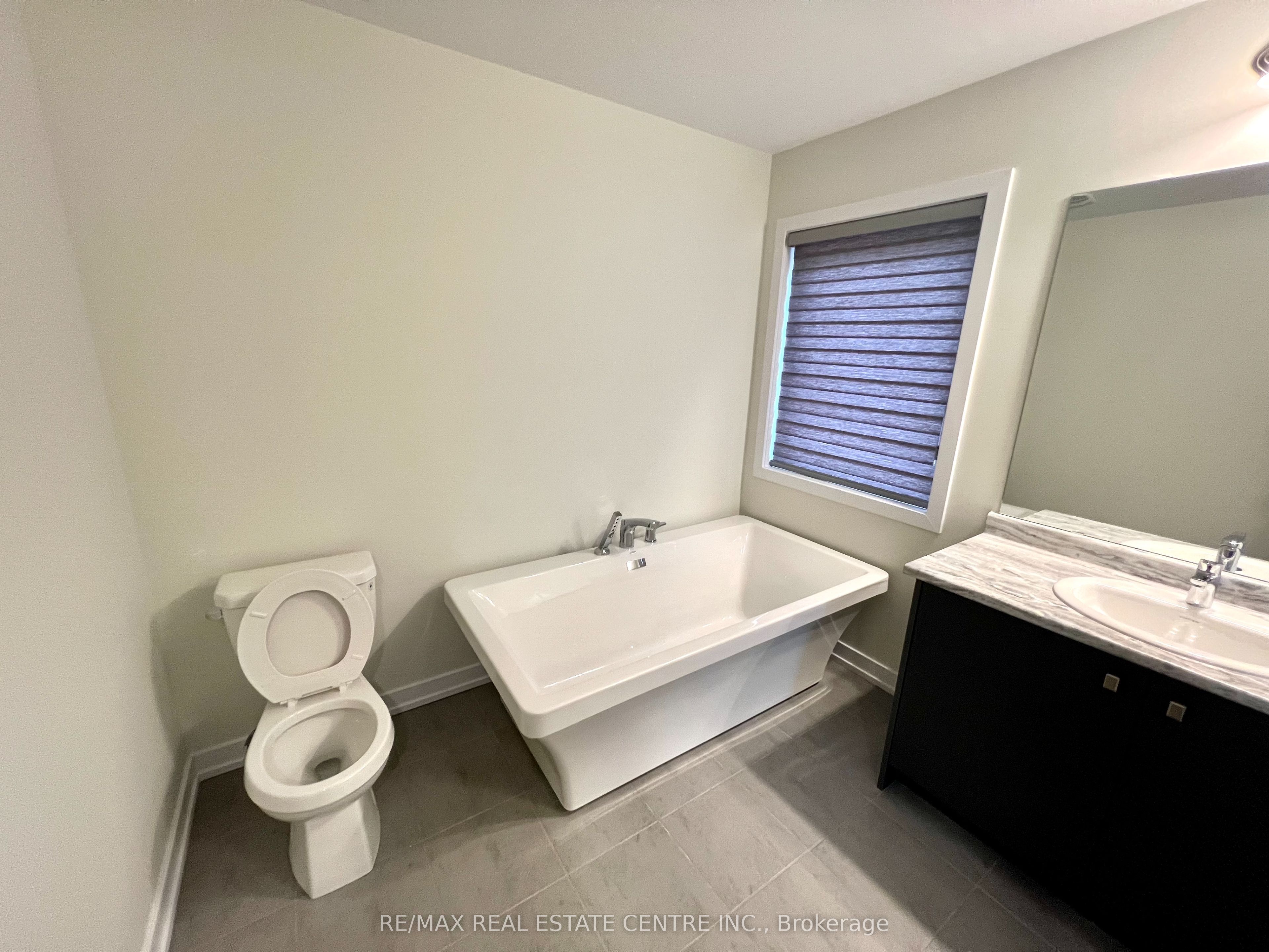 156 Lumb Drive Property Photo 13