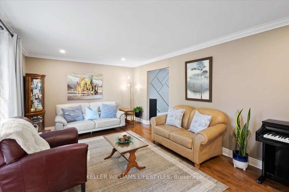 525 Forest Edge Road Property Photo 8