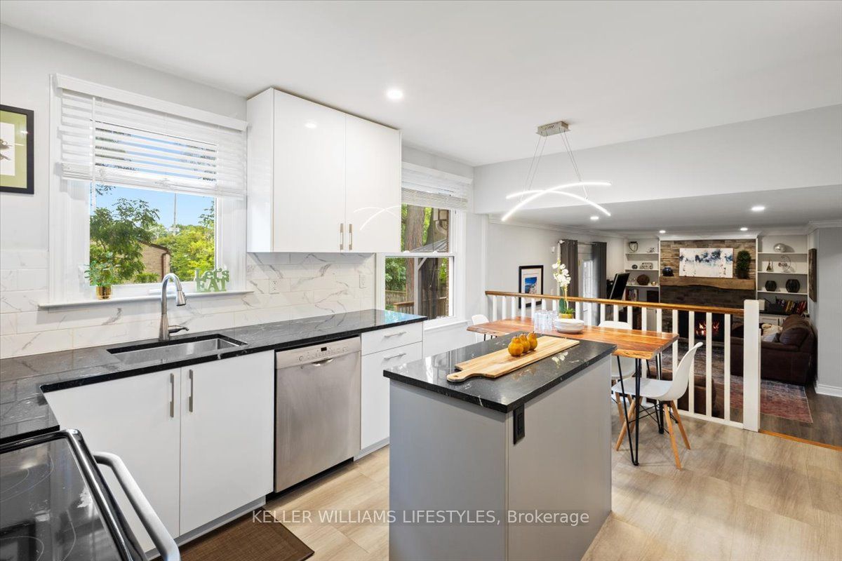525 Forest Edge Road Property Photo 14