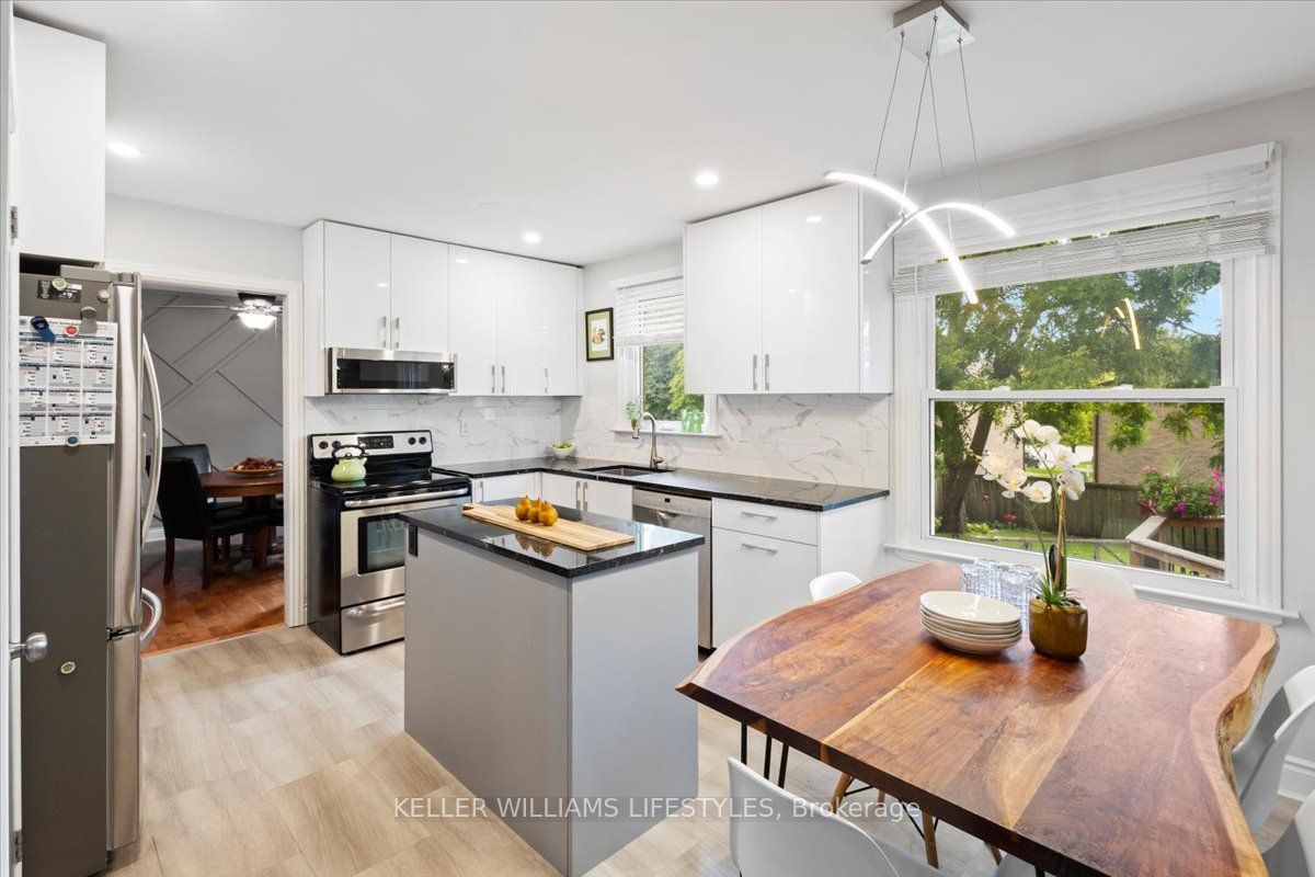 525 Forest Edge Road Property Photo 16